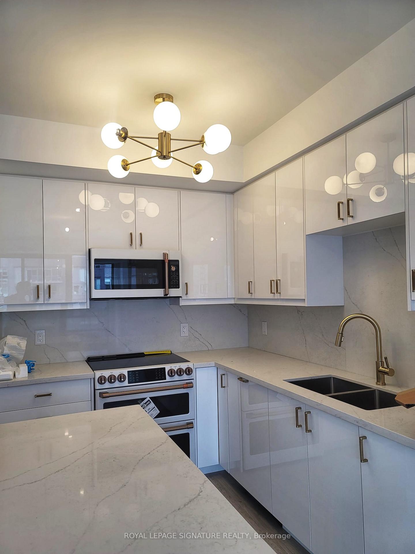 Photo 17 of Unit 1311, 438 King Street W, Toronto, Waterfront Communities — HOMEH