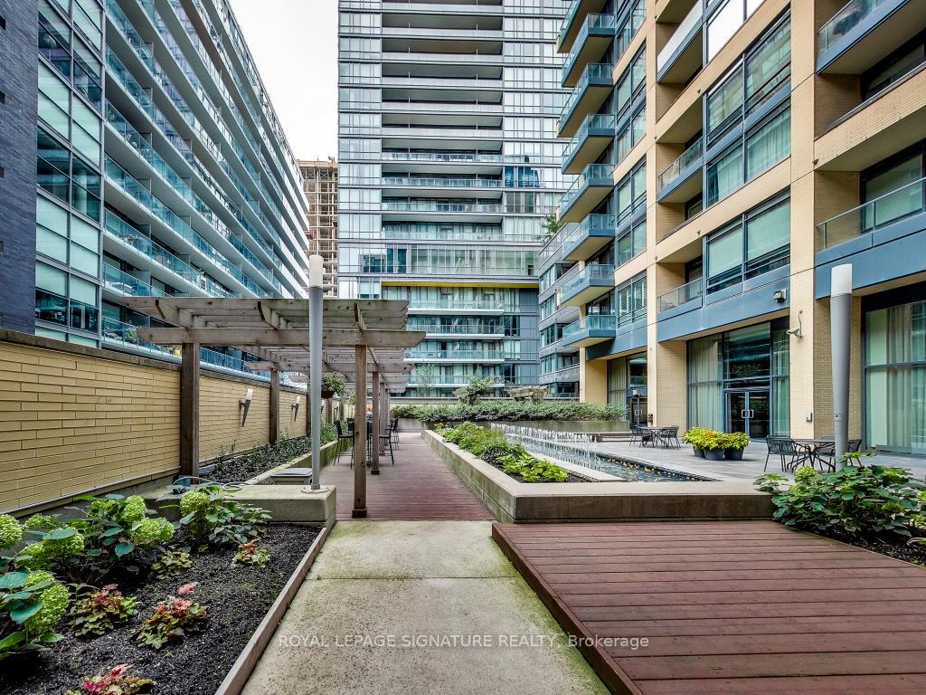 Photo 6 of Unit 1311, 438 King Street W, Toronto, Waterfront Communities — HOMEH