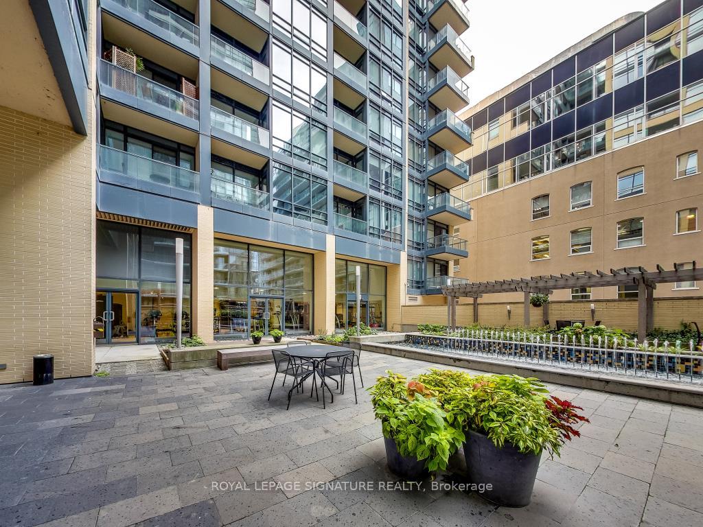 Photo 9 of Unit 1311, 438 King Street W, Toronto, Waterfront Communities — HOMEH