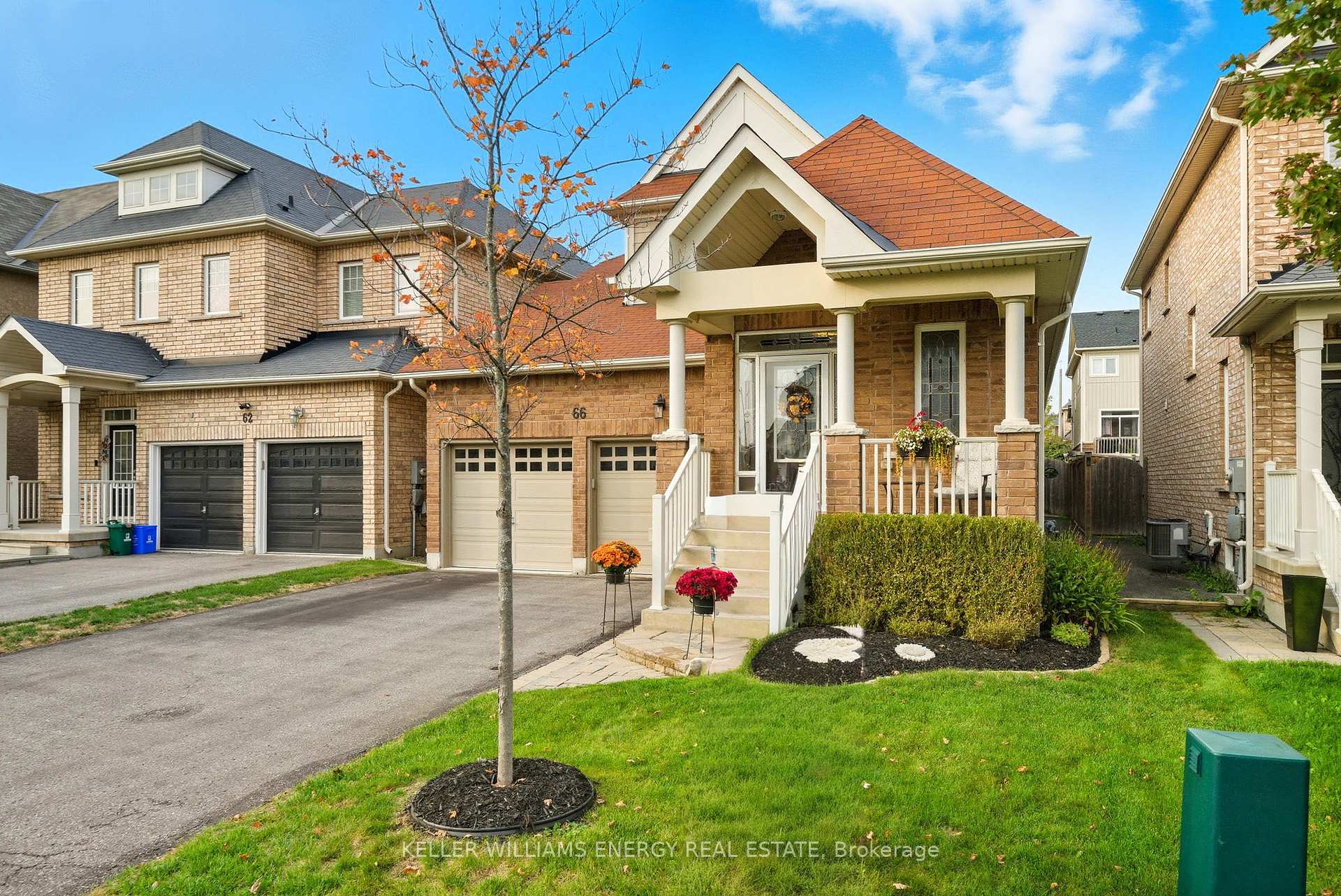 Photo 2 of 66 Ted Miller Crescent, Clarington, Bowmanville — HOMEH