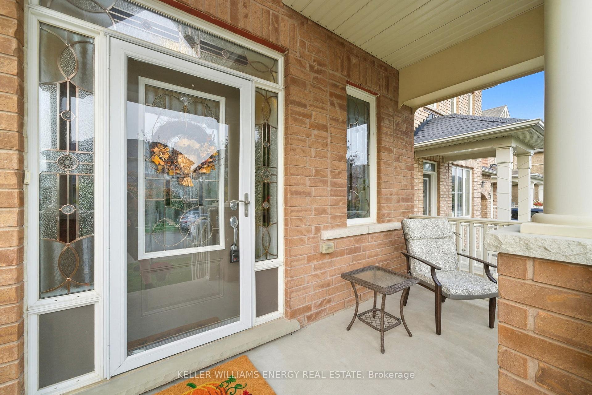 Photo 3 of 66 Ted Miller Crescent, Clarington, Bowmanville — HOMEH