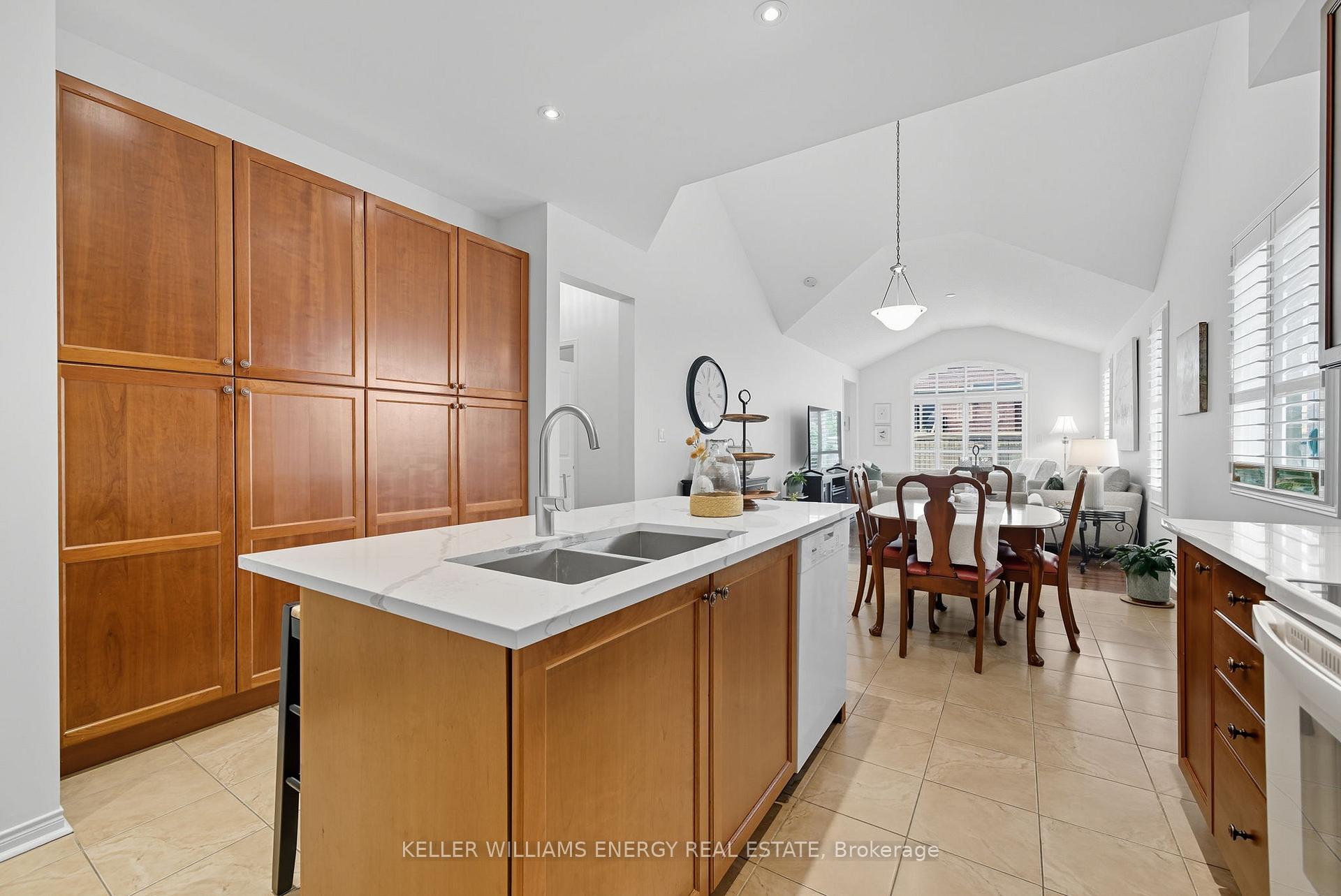 Photo 7 of 66 Ted Miller Crescent, Clarington, Bowmanville — HOMEH
