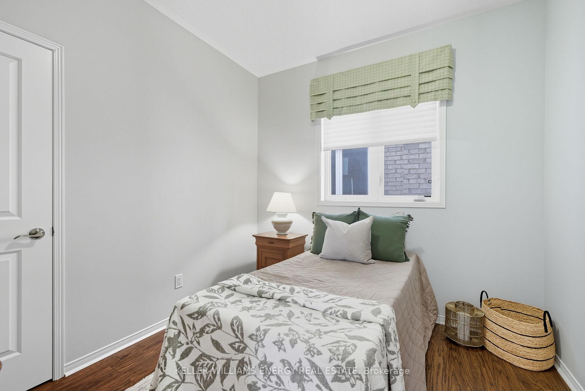 Photo 23 of 66 Ted Miller Crescent, Clarington, Bowmanville — HOMEH