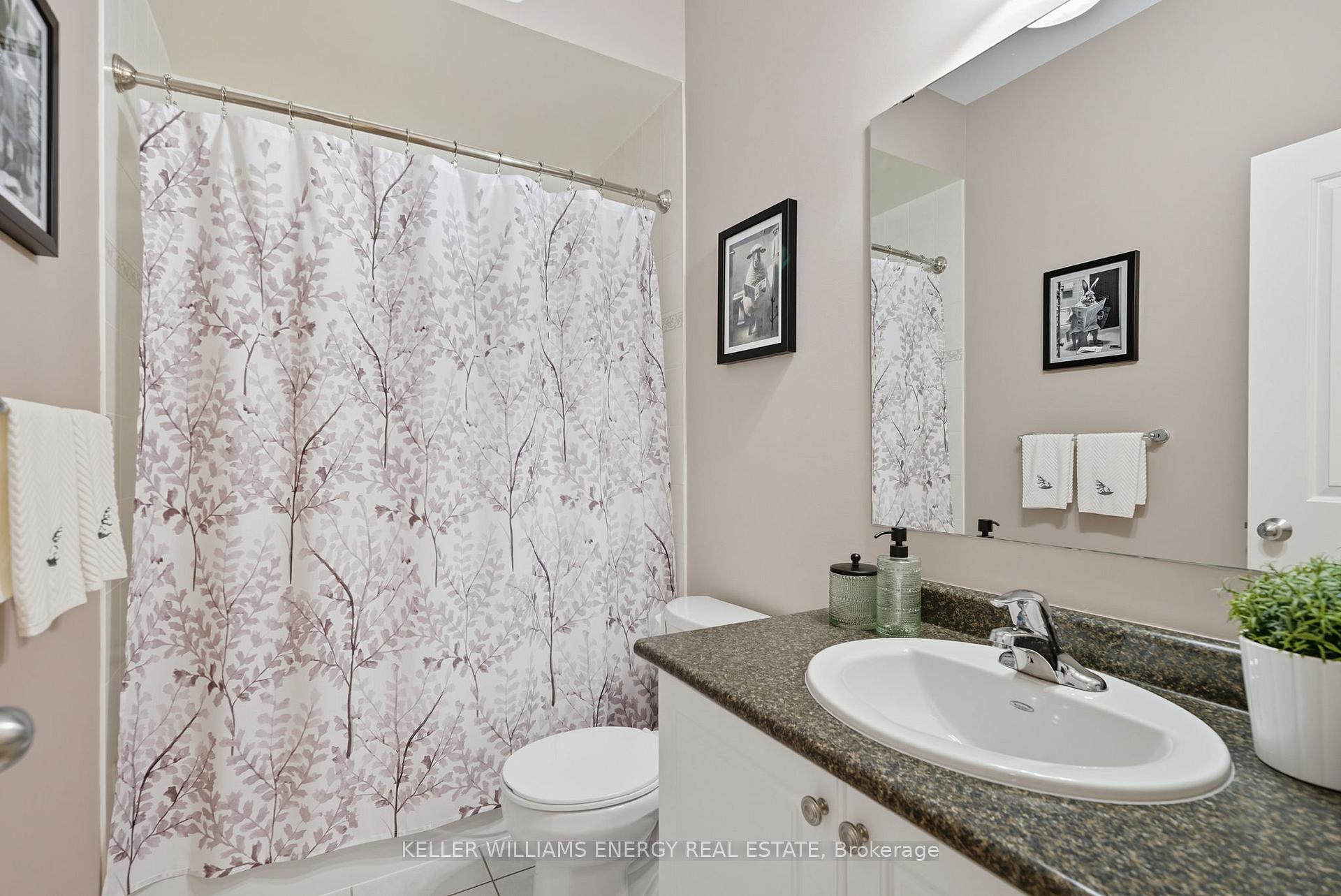 Photo 24 of 66 Ted Miller Crescent, Clarington, Bowmanville — HOMEH
