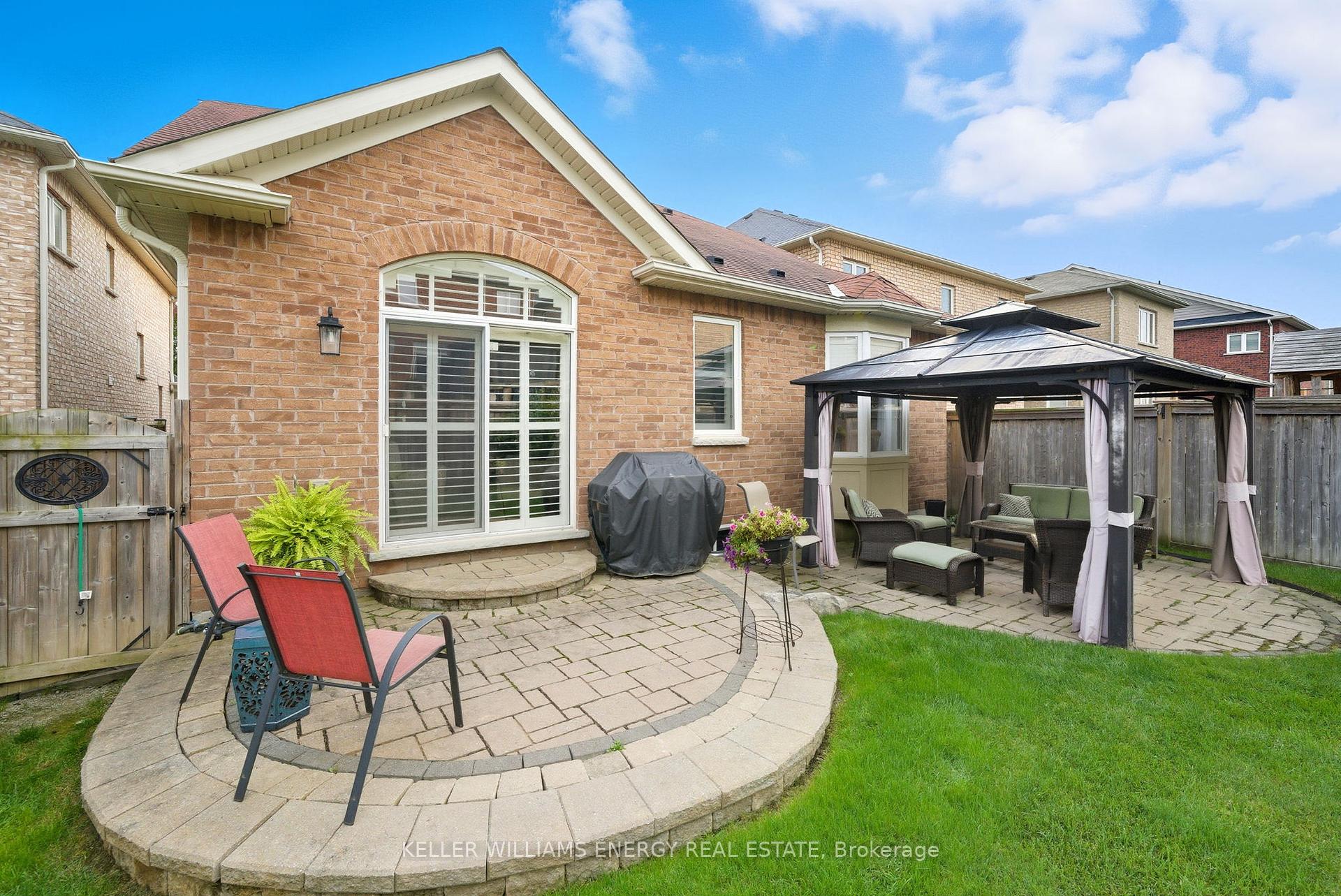 Photo 34 of 66 Ted Miller Crescent, Clarington, Bowmanville — HOMEH
