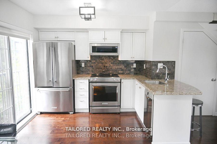 Photo 5 of Unit 211, 119 Merton Street, Toronto, Mount Pleasant West — HOMEH