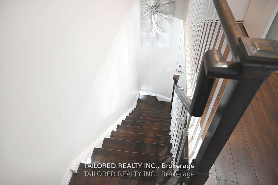Photo 6 of Unit 211, 119 Merton Street, Toronto, Mount Pleasant West — HOMEH