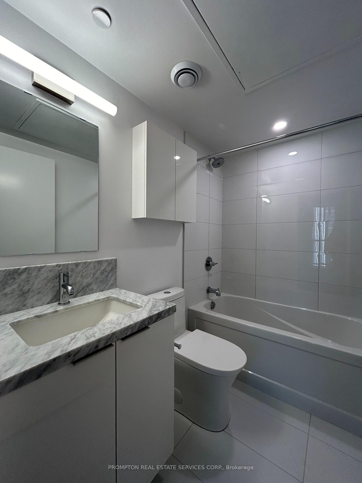 Photo 4 of Unit 422, 121 St Patrick Street, Toronto, Kensington-Chinatown — HOMEH