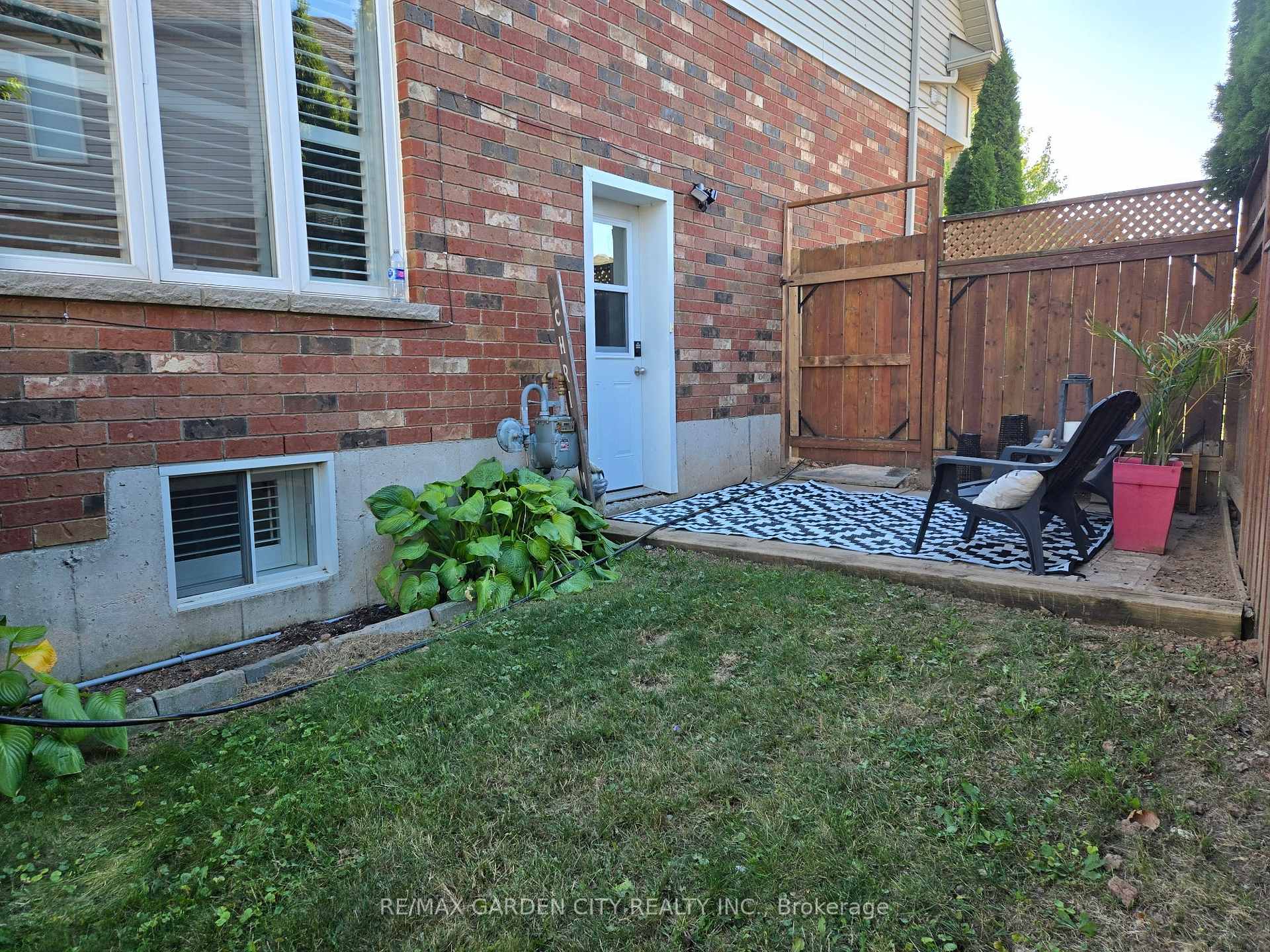 Photo 4 of 96 Benziger Lane, Hamilton, Winona — HOMEH