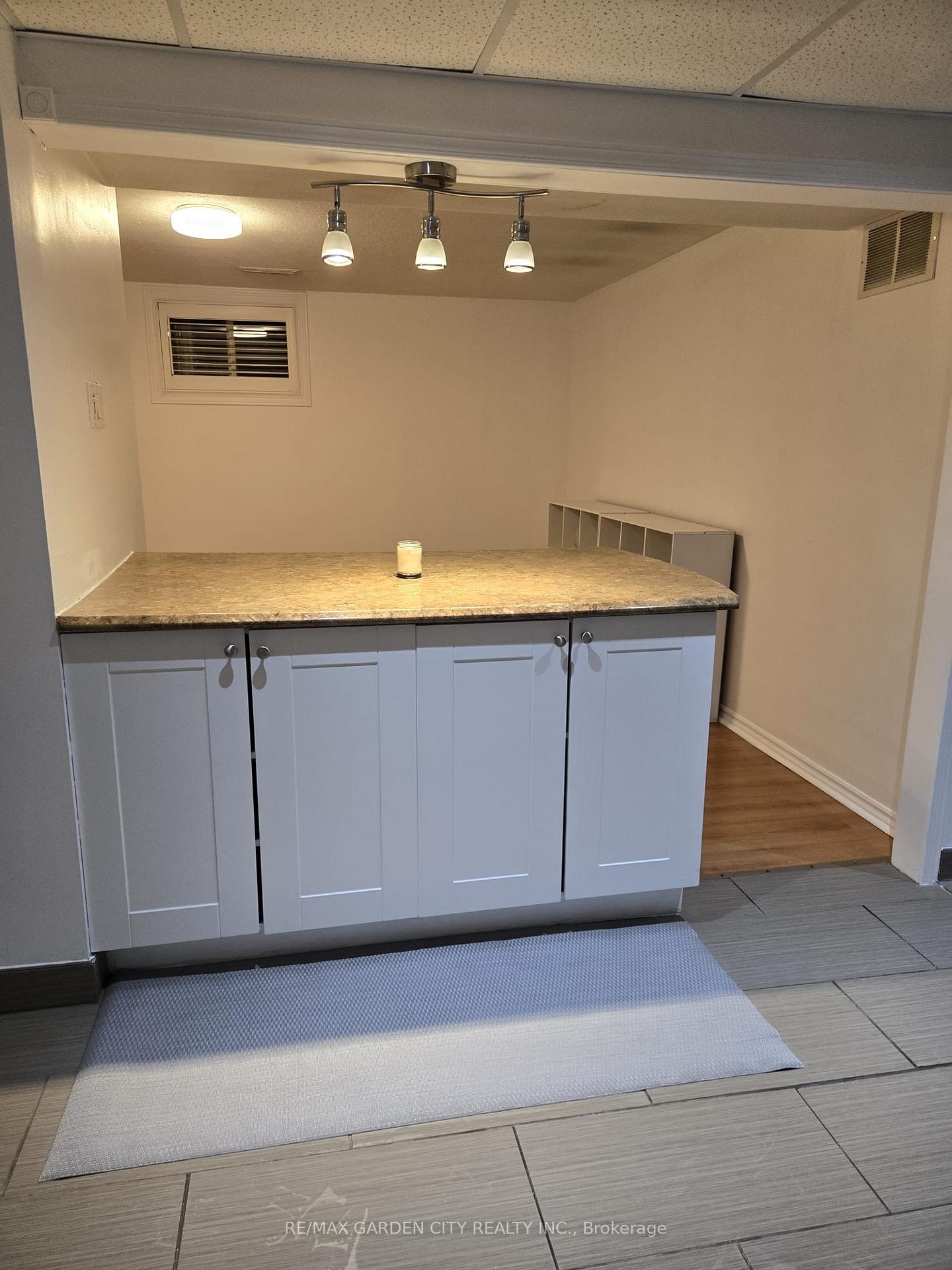 Photo 12 of 96 Benziger Lane, Hamilton, Winona — HOMEH