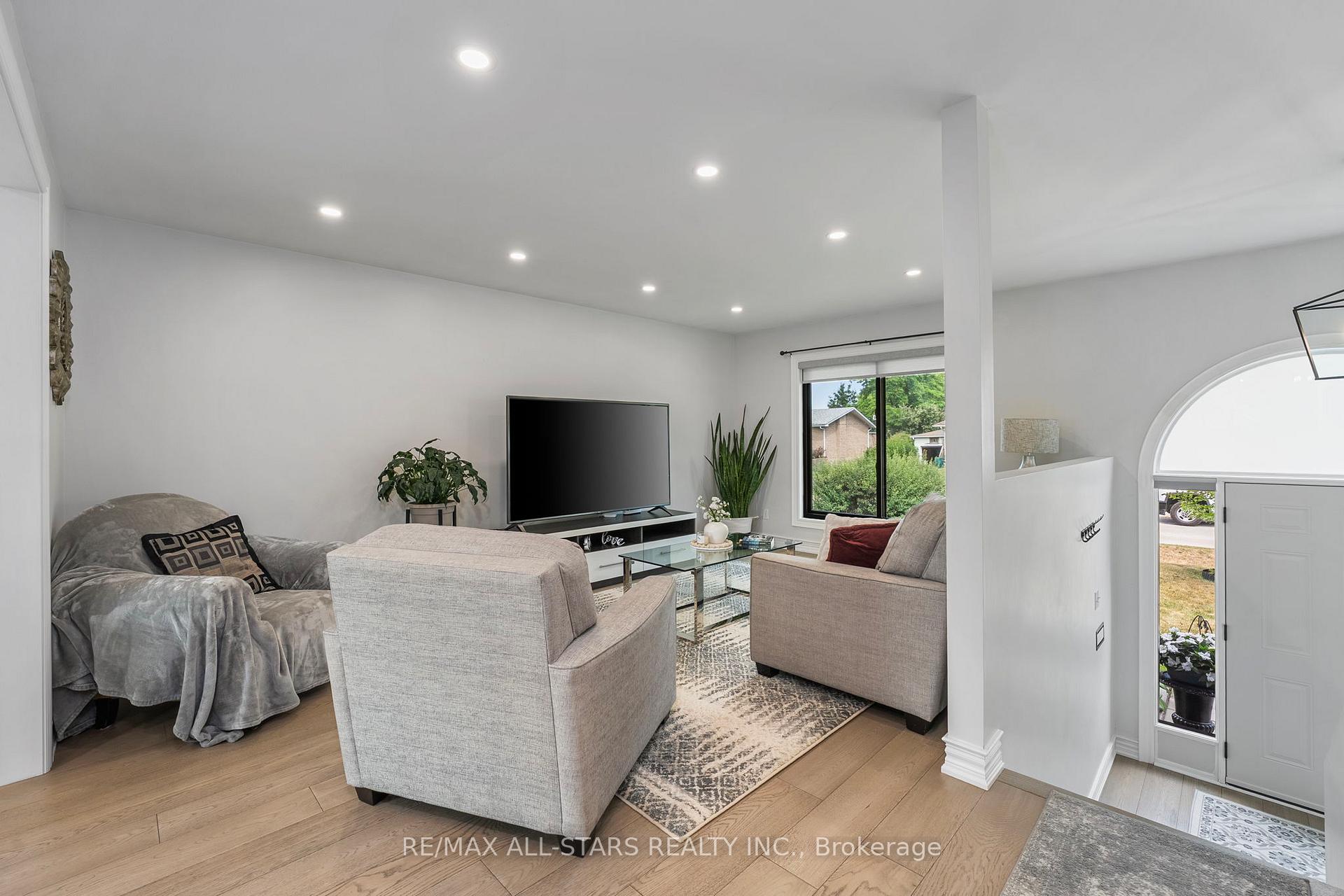 Photo 6 of 289 Miami Drive, Georgina, Keswick South — HOMEH