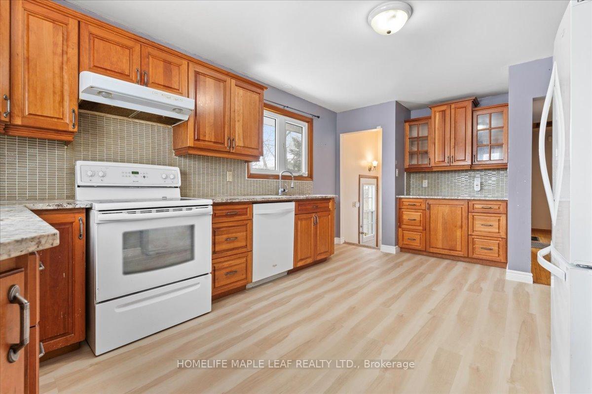 Photo 11 of 48 Ritchie Avenue, Belleville, Belleville Ward — HOMEH