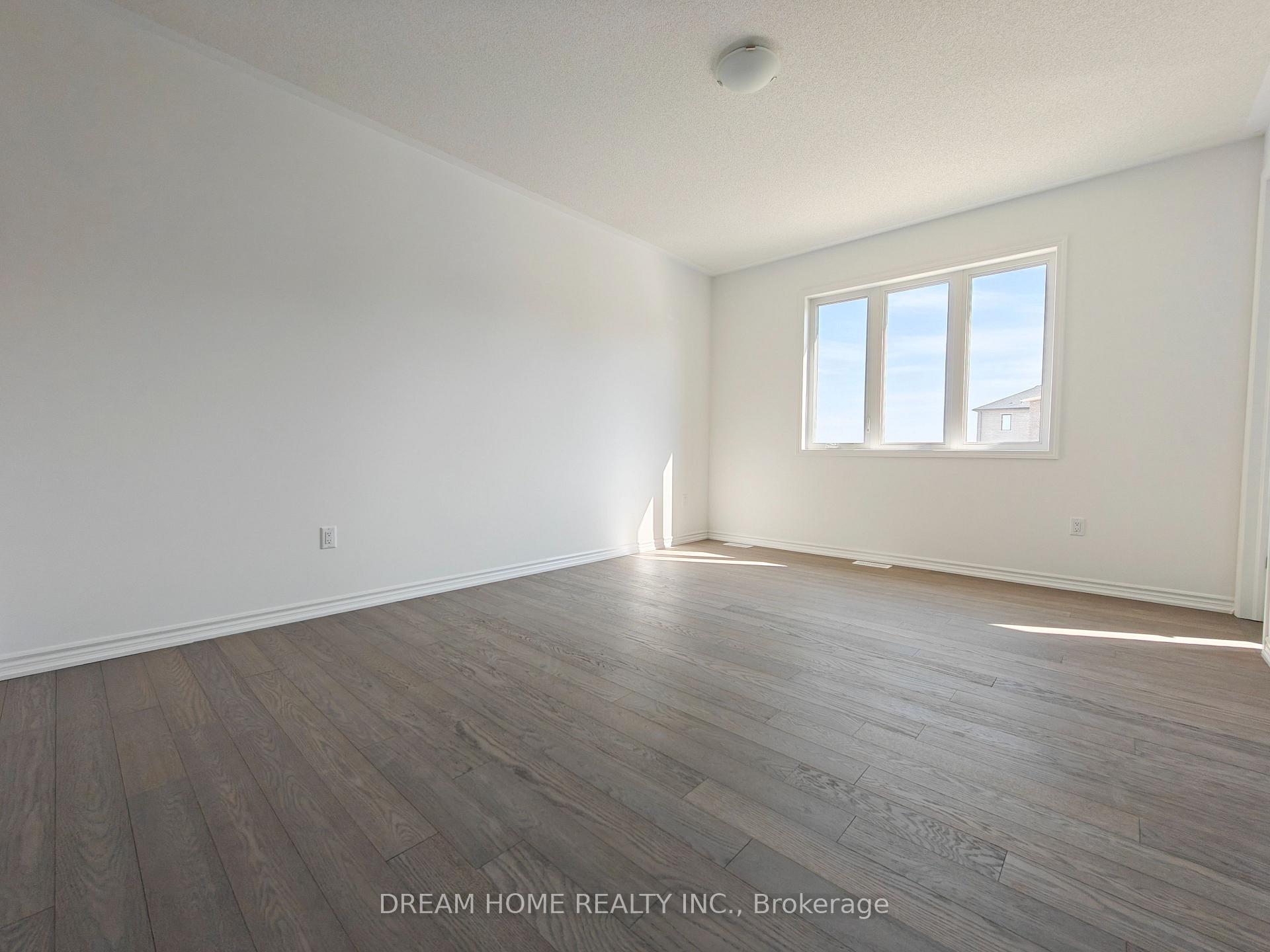 Photo 18 of 400 Madelaine Drive, Barrie, Rural Barrie Southeast — HOMEH