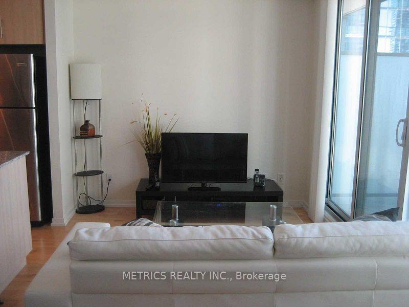 Photo 6 of Unit 2003, 55 Bremner Boulevard, Toronto, Waterfront Communities — HOMEH
