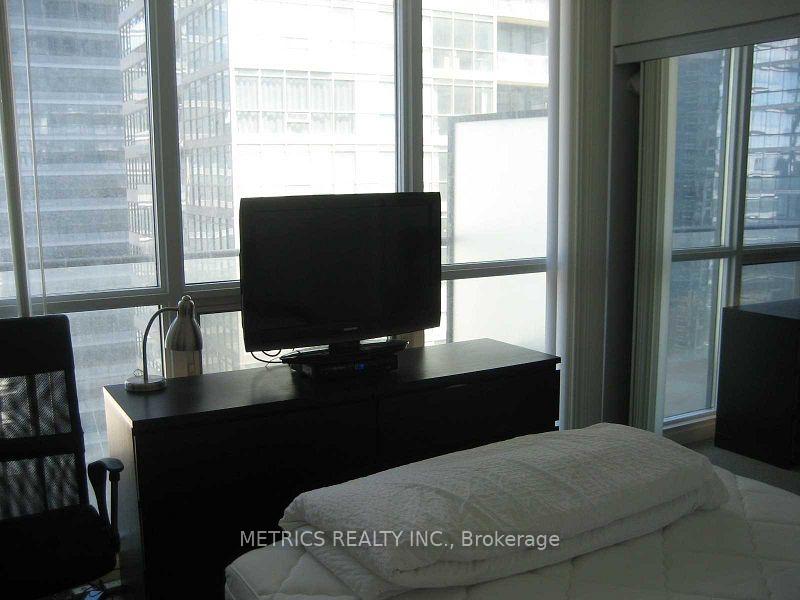 Photo 11 of Unit 2003, 55 Bremner Boulevard, Toronto, Waterfront Communities — HOMEH