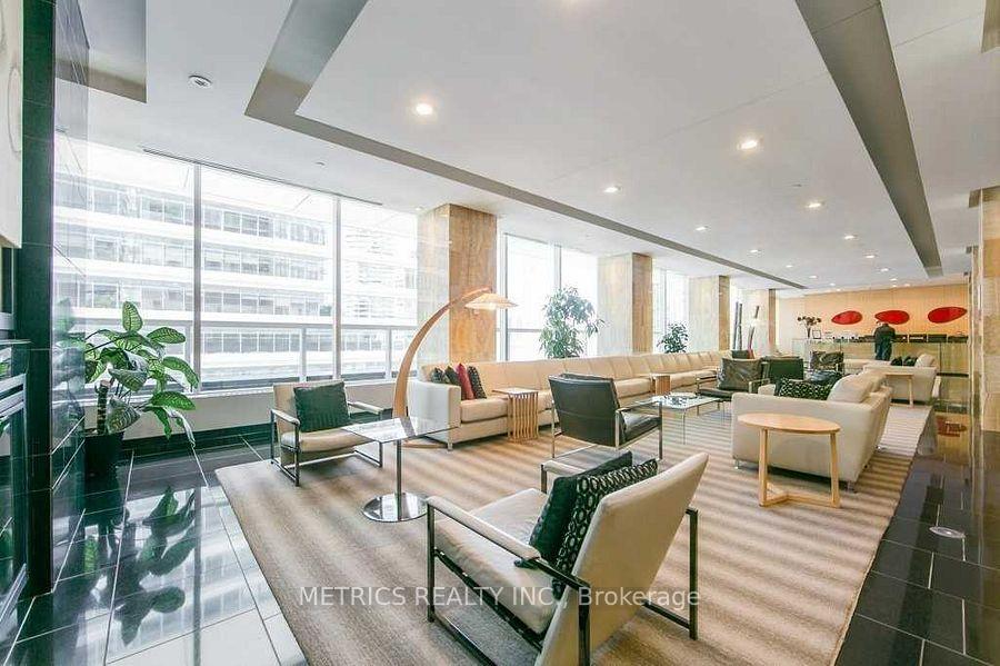 Photo 16 of Unit 2003, 55 Bremner Boulevard, Toronto, Waterfront Communities — HOMEH