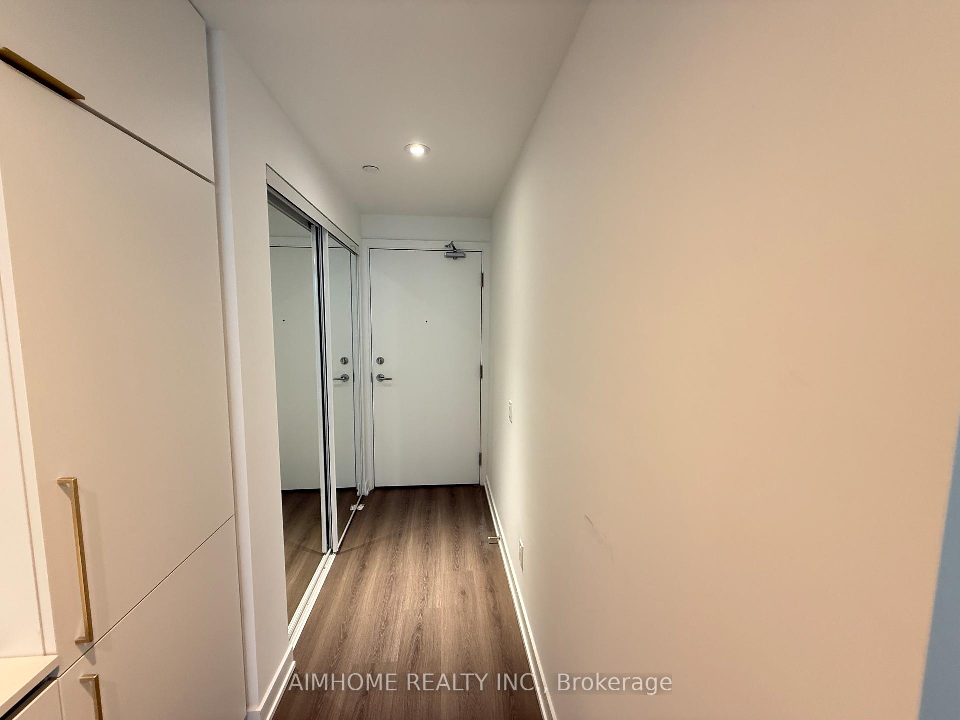 Photo 3 of Unit 601, 8 Wellesley Street, Toronto, Bay Street Corridor — HOMEH