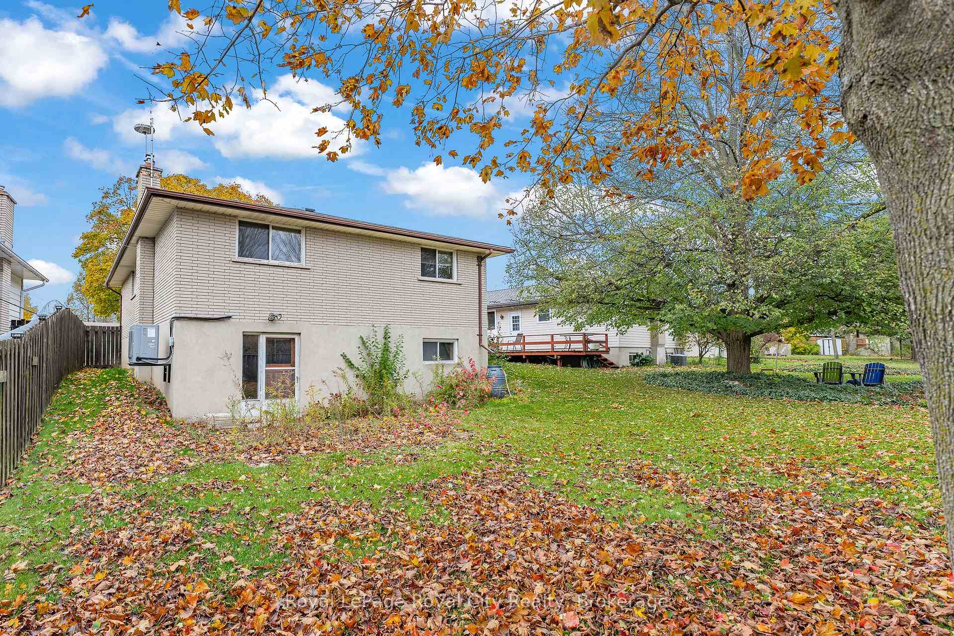 Photo 21 of 17 Muskoka Drive, Guelph, Victoria North — HOMEH