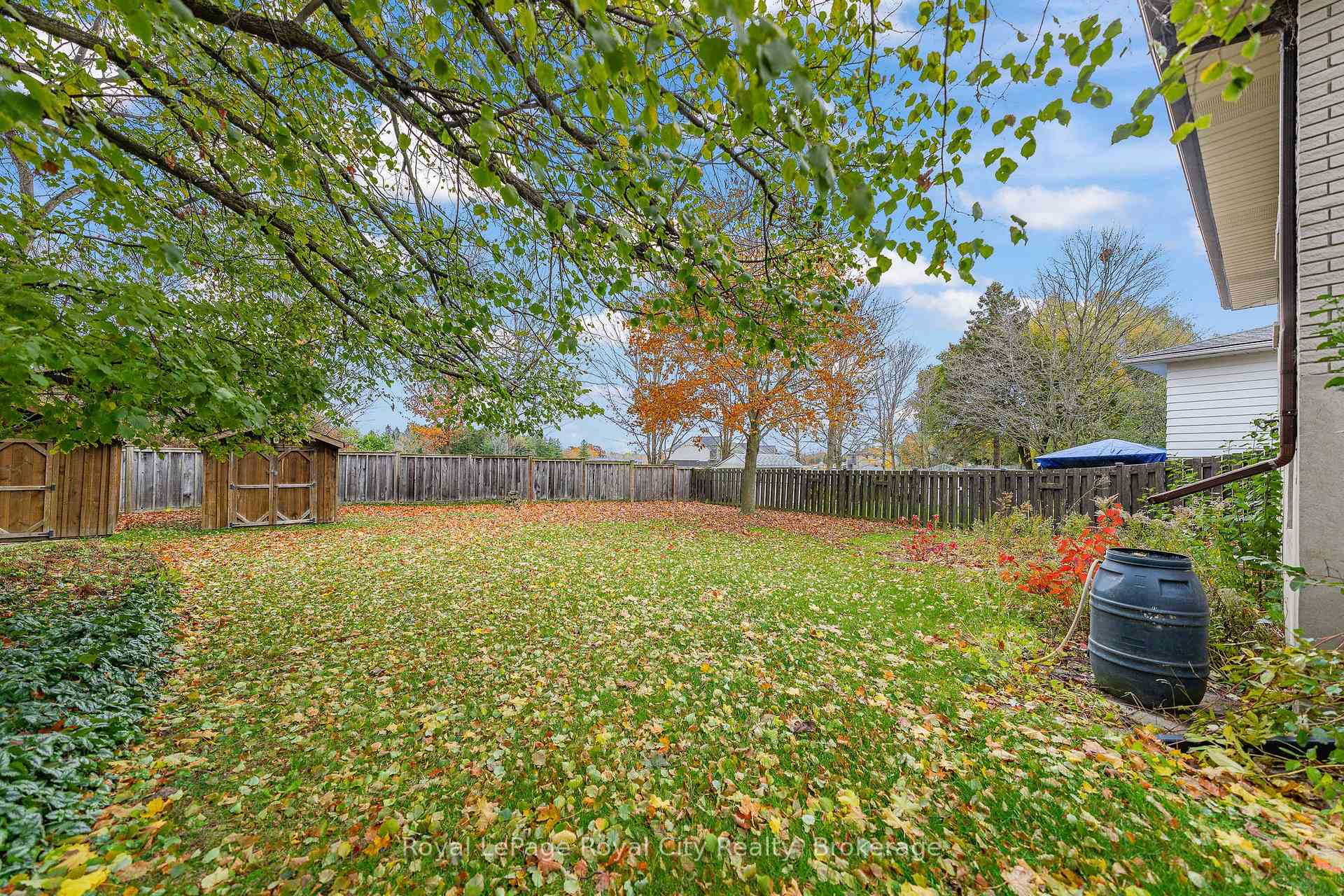 Photo 22 of 17 Muskoka Drive, Guelph, Victoria North — HOMEH