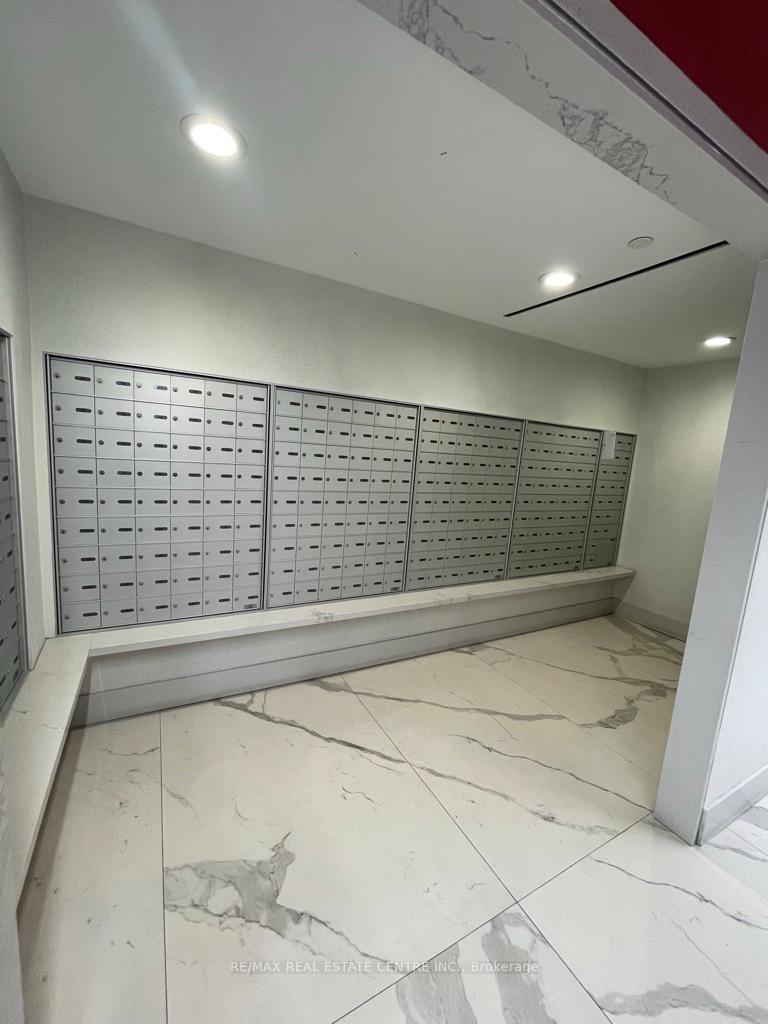 Photo 23 of Unit 1112, 38 Monte Kinter Court, Hamilton, Gershome — HOMEH