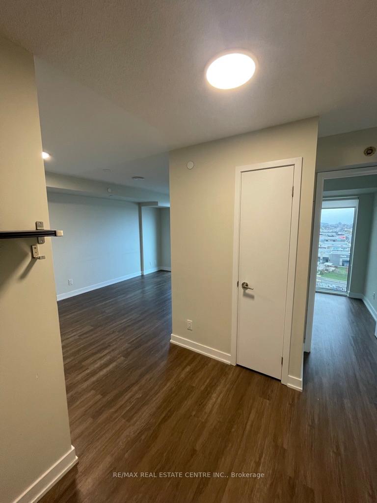 Photo 5 of Unit 1112, 38 Monte Kinter Court, Hamilton, Gershome — HOMEH