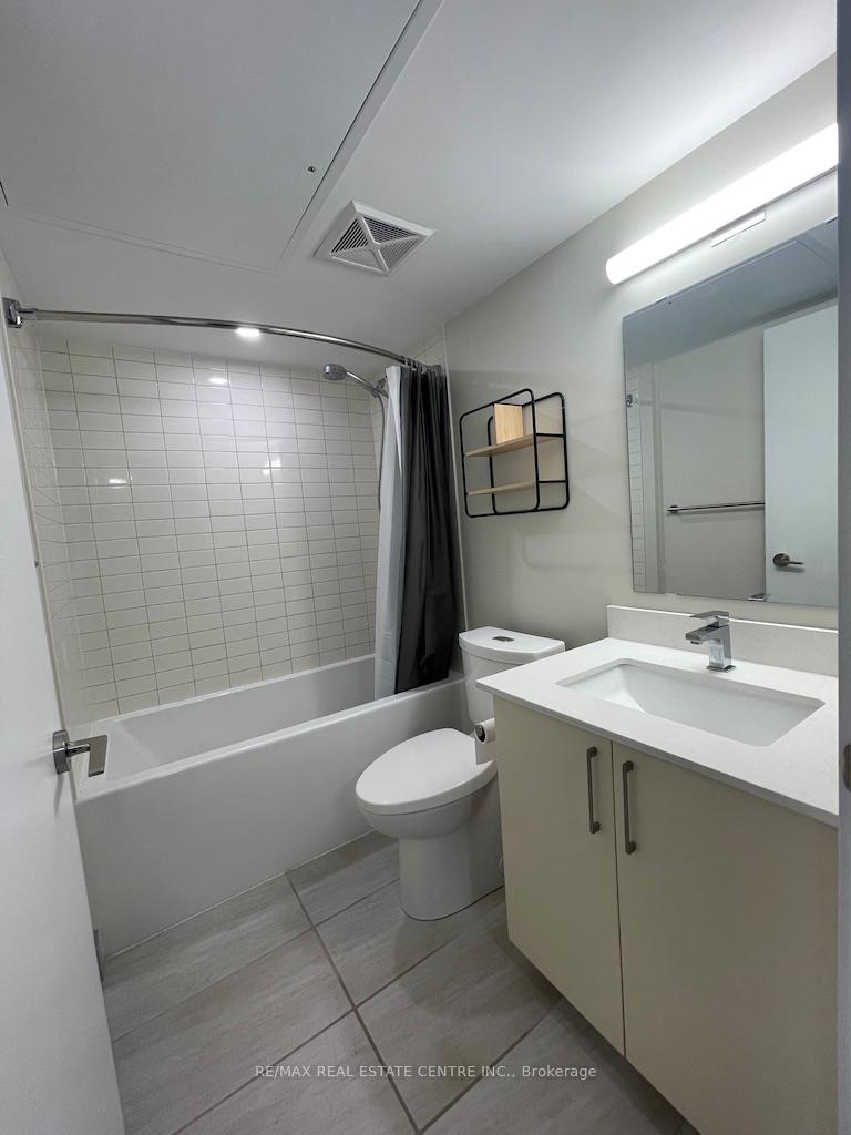 Photo 17 of Unit 1112, 38 Monte Kinter Court, Hamilton, Gershome — HOMEH