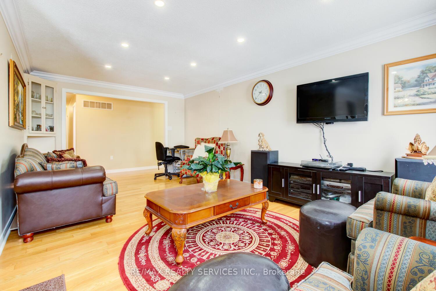Photo 5 of 19 Nutmeg Street, Brampton, Westgate — HOMEH