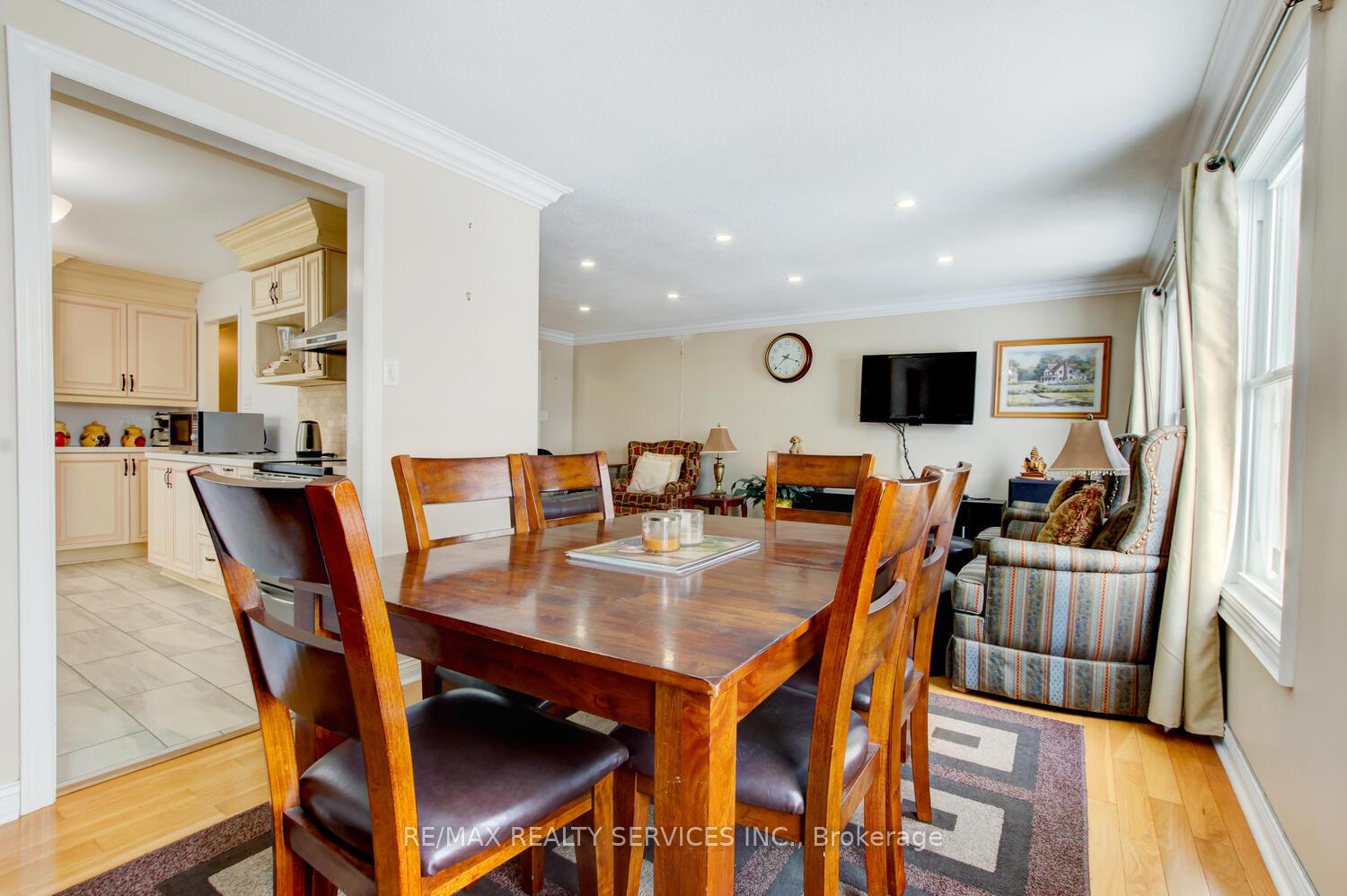 Photo 11 of 19 Nutmeg Street, Brampton, Westgate — HOMEH