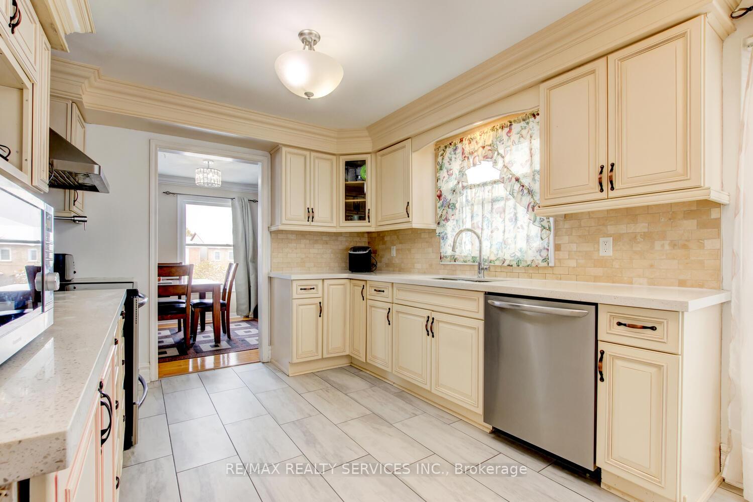 Photo 14 of 19 Nutmeg Street, Brampton, Westgate — HOMEH