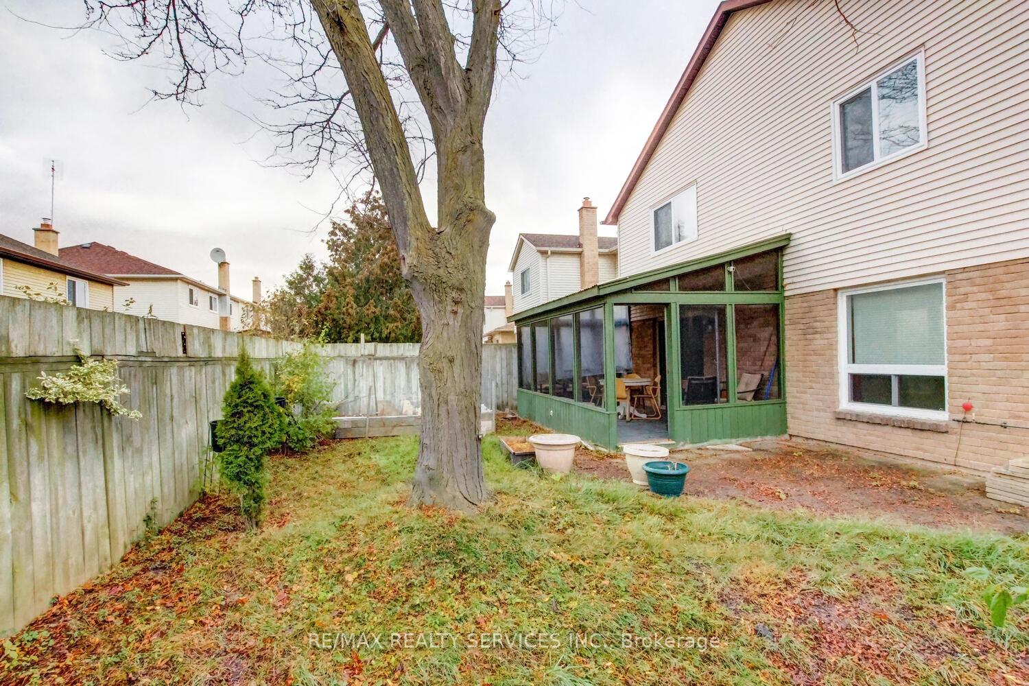 Photo 43 of 19 Nutmeg Street, Brampton, Westgate — HOMEH