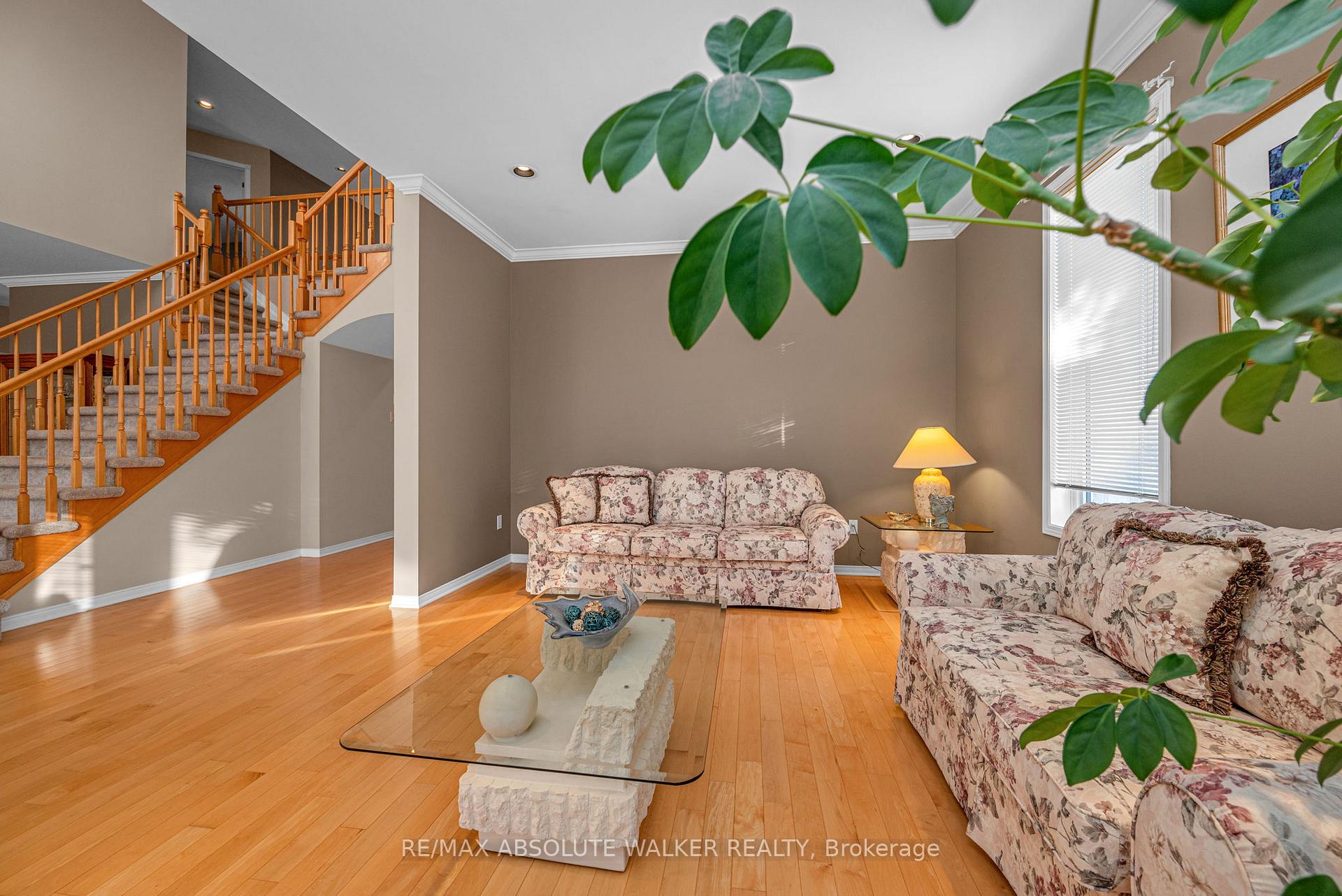 Photo 6 of 68 Tradewinds Drive, Ottawa, Barrhaven East — HOMEH