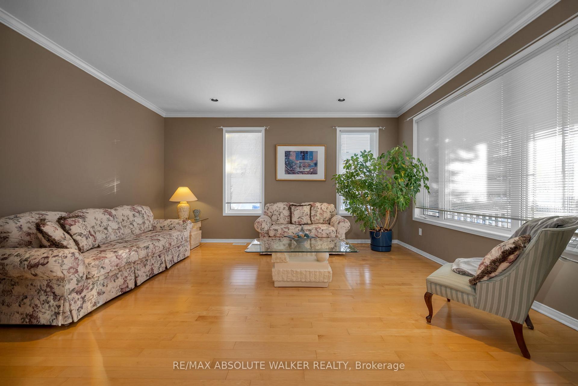 Photo 7 of 68 Tradewinds Drive, Ottawa, Barrhaven East — HOMEH