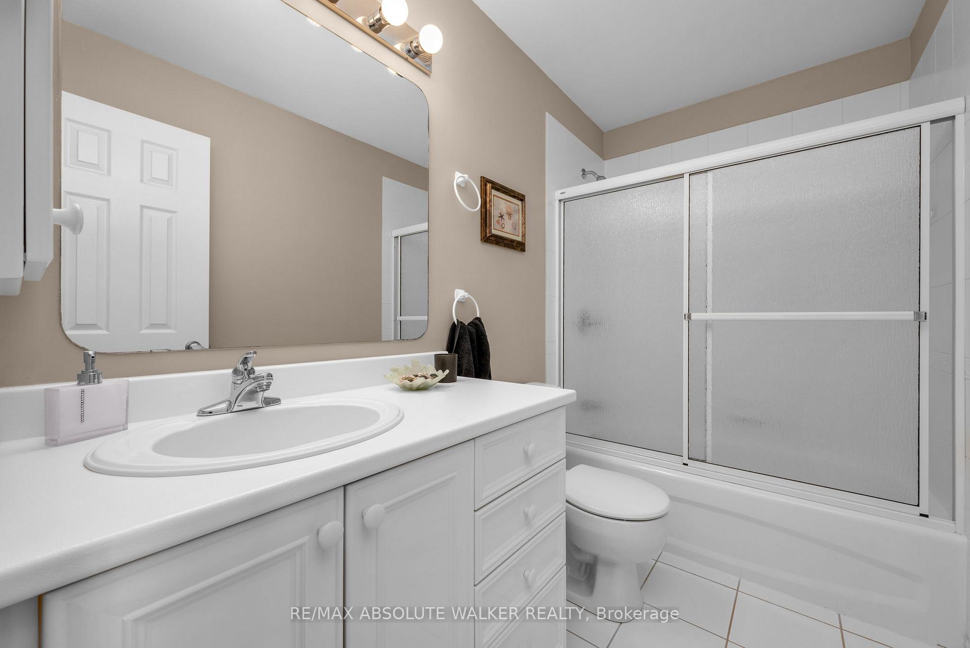 Photo 27 of 68 Tradewinds Drive, Ottawa, Barrhaven East — HOMEH