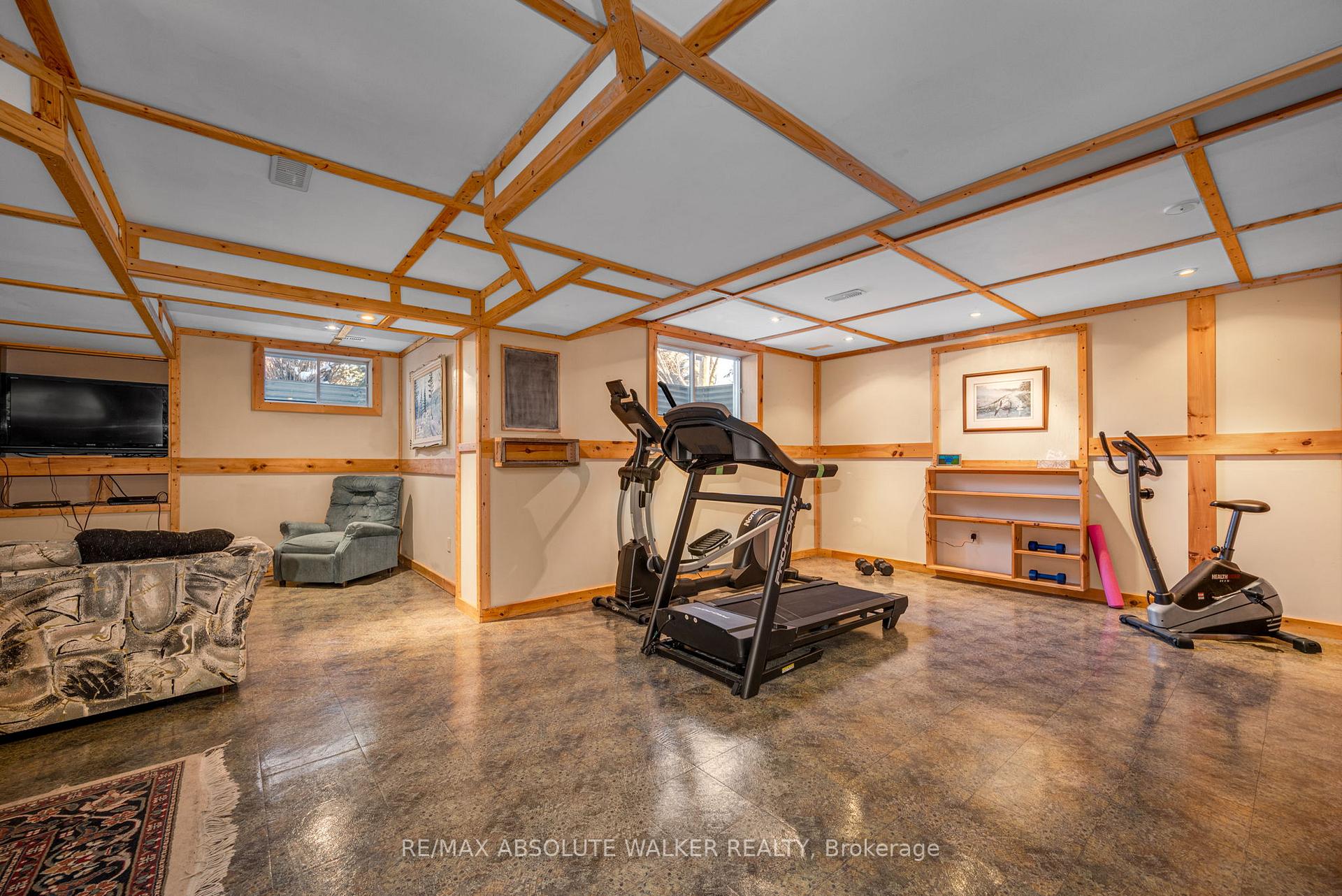 Photo 35 of 68 Tradewinds Drive, Ottawa, Barrhaven East — HOMEH