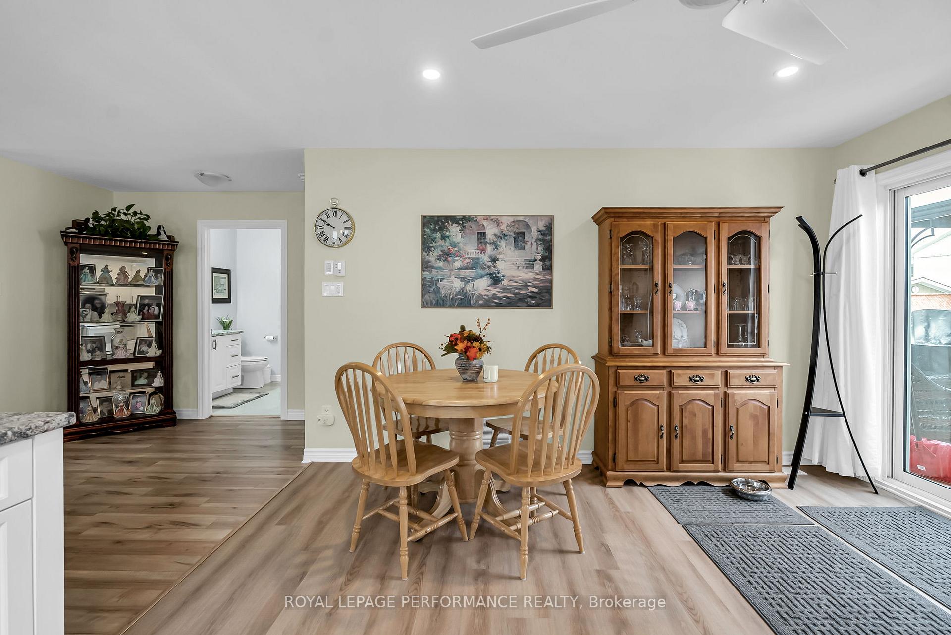 Photo 14 of 330 Belfort Crescent, Cornwall — HOMEH