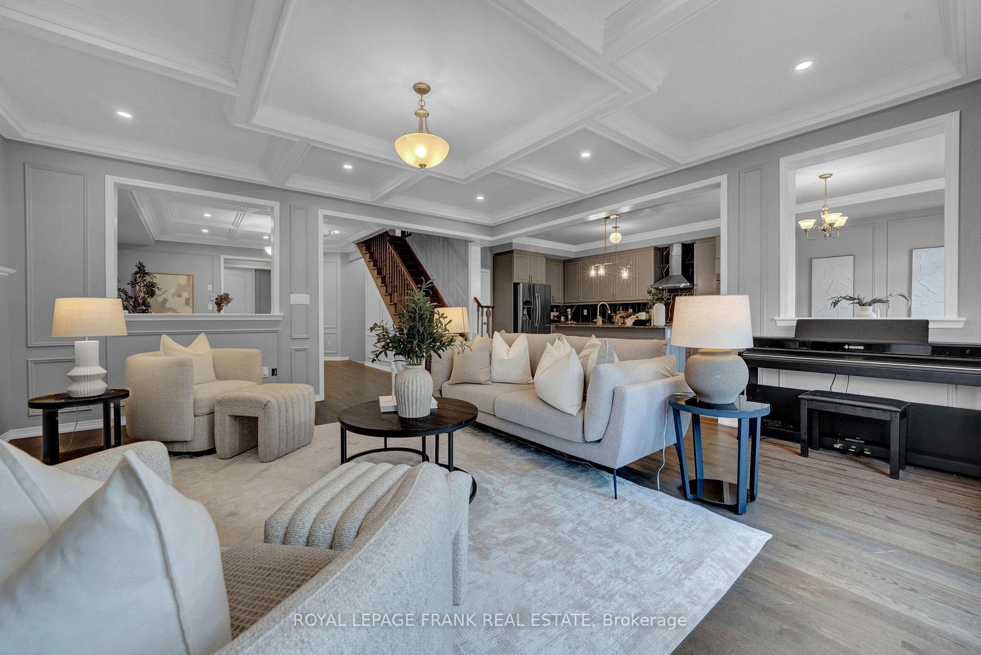 Photo 10 of 85 Butson Crescent, Clarington, Bowmanville — HOMEH