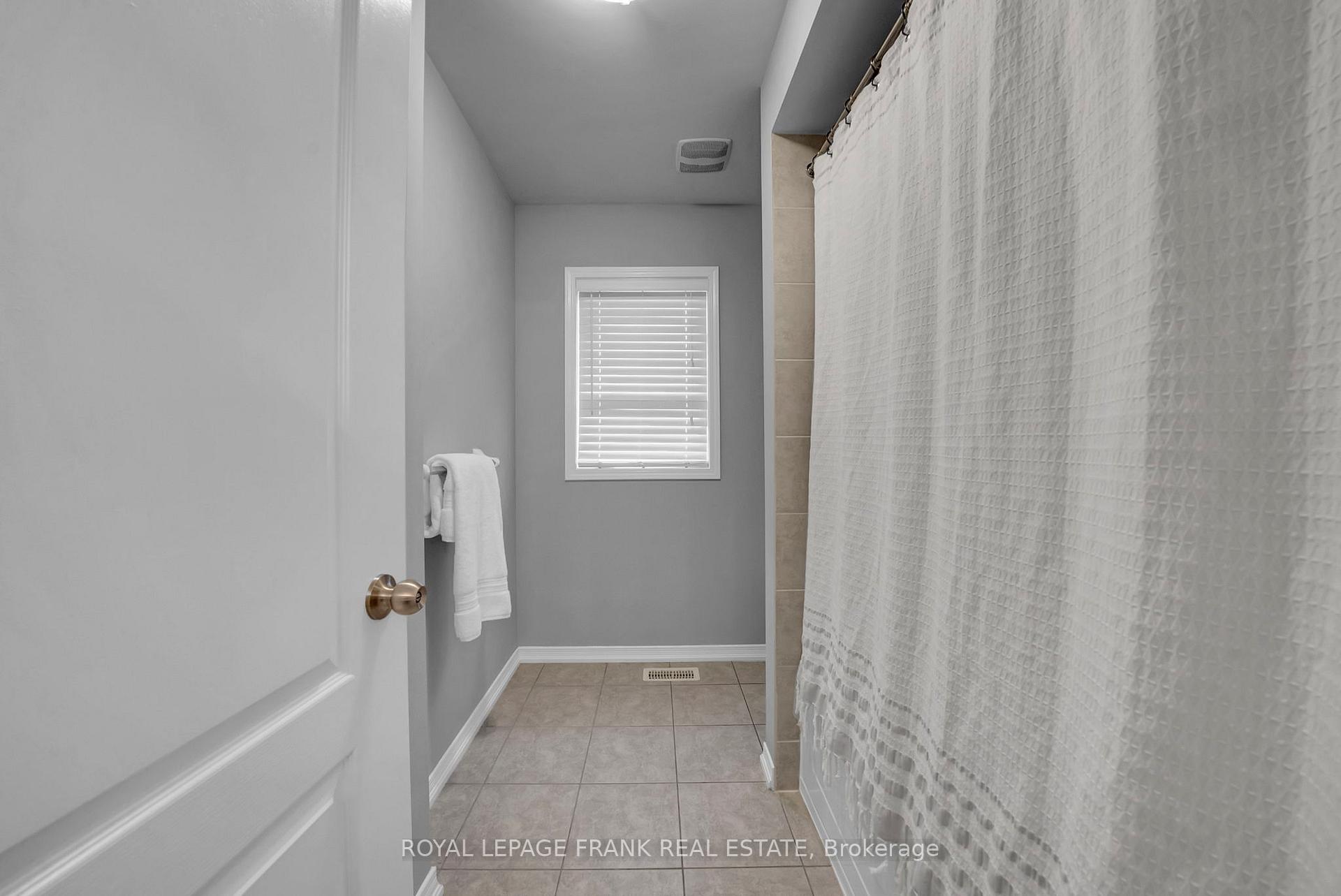 Photo 26 of 85 Butson Crescent, Clarington, Bowmanville — HOMEH