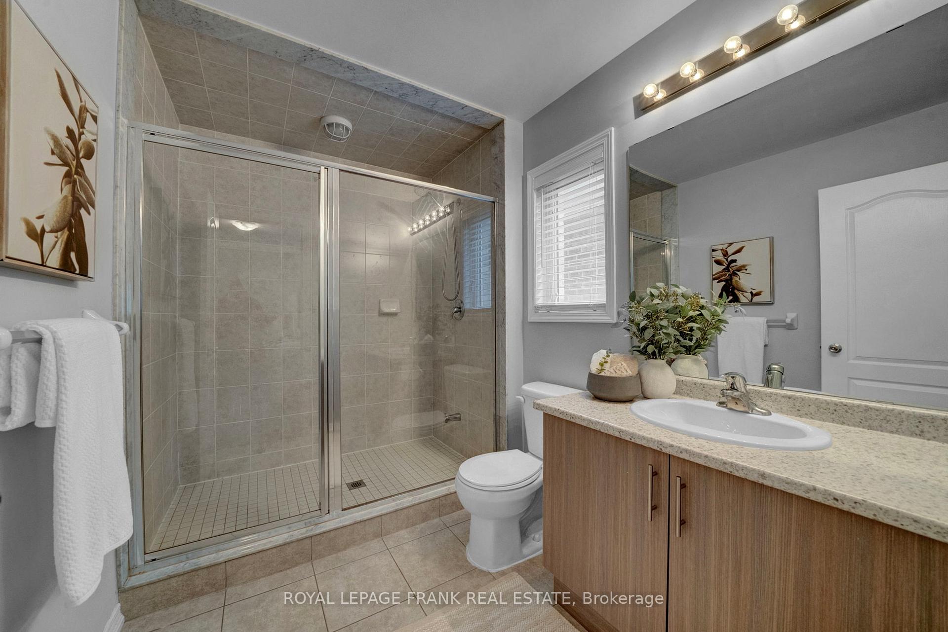 Photo 32 of 85 Butson Crescent, Clarington, Bowmanville — HOMEH