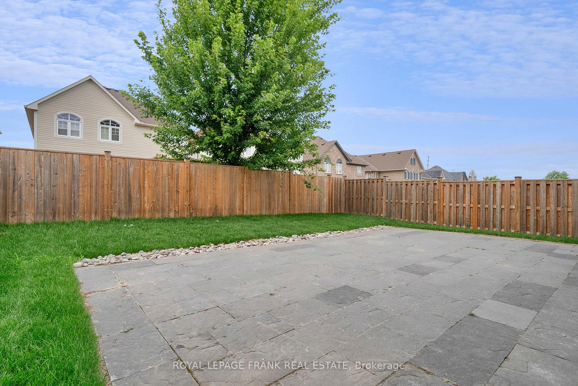 Photo 43 of 85 Butson Crescent, Clarington, Bowmanville — HOMEH