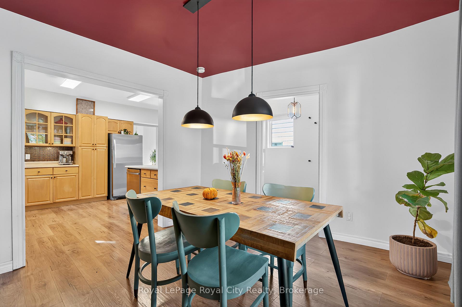 Photo 14 of 37 Lawrence Avenue, Guelph, St. Patrick's Ward — HOMEH