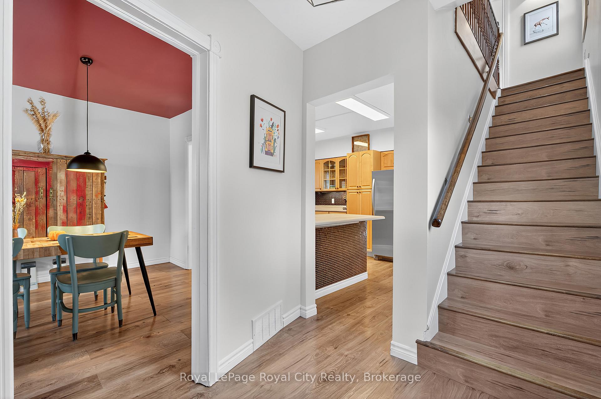 Photo 15 of 37 Lawrence Avenue, Guelph, St. Patrick's Ward — HOMEH