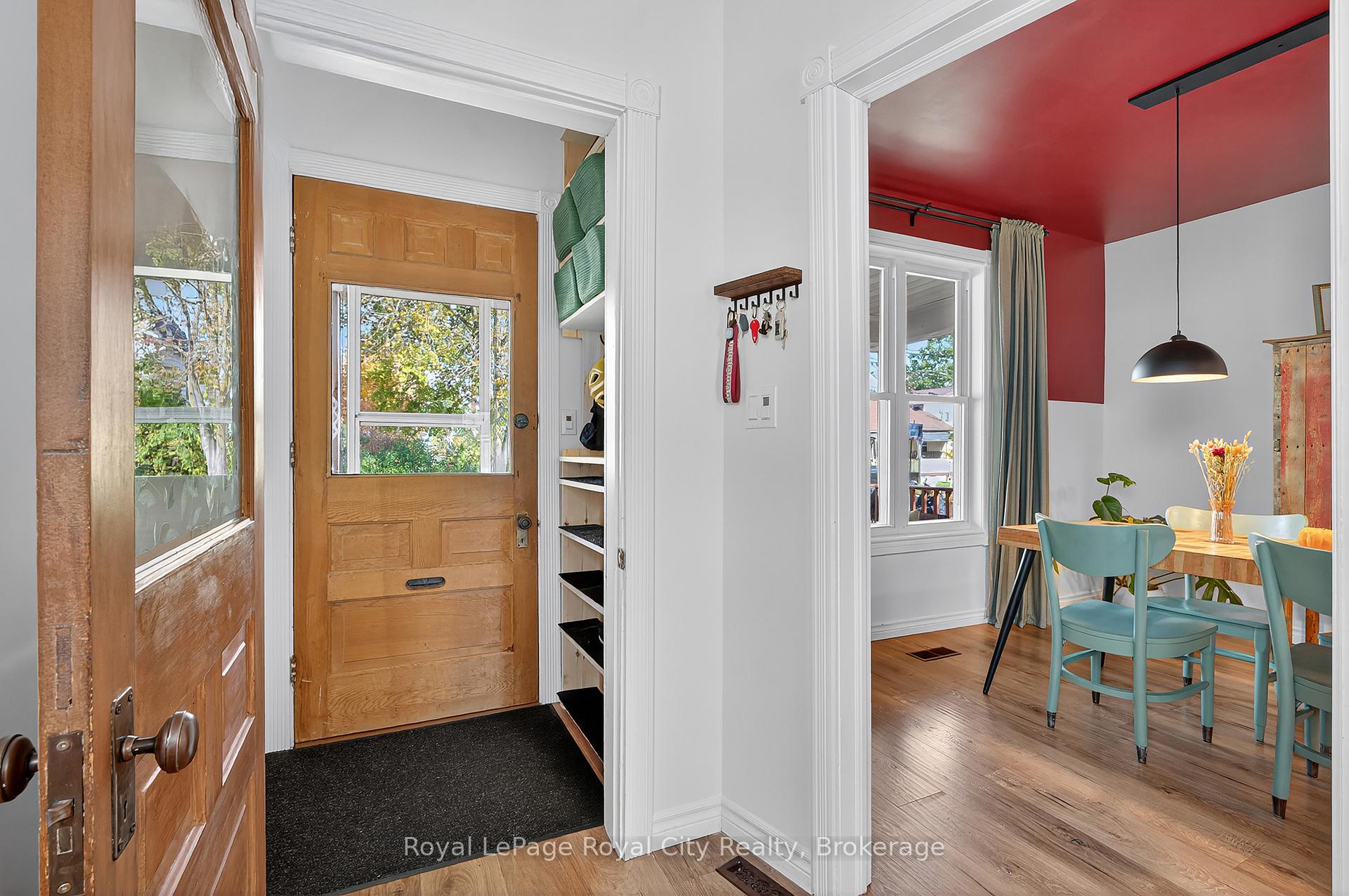 Photo 16 of 37 Lawrence Avenue, Guelph, St. Patrick's Ward — HOMEH