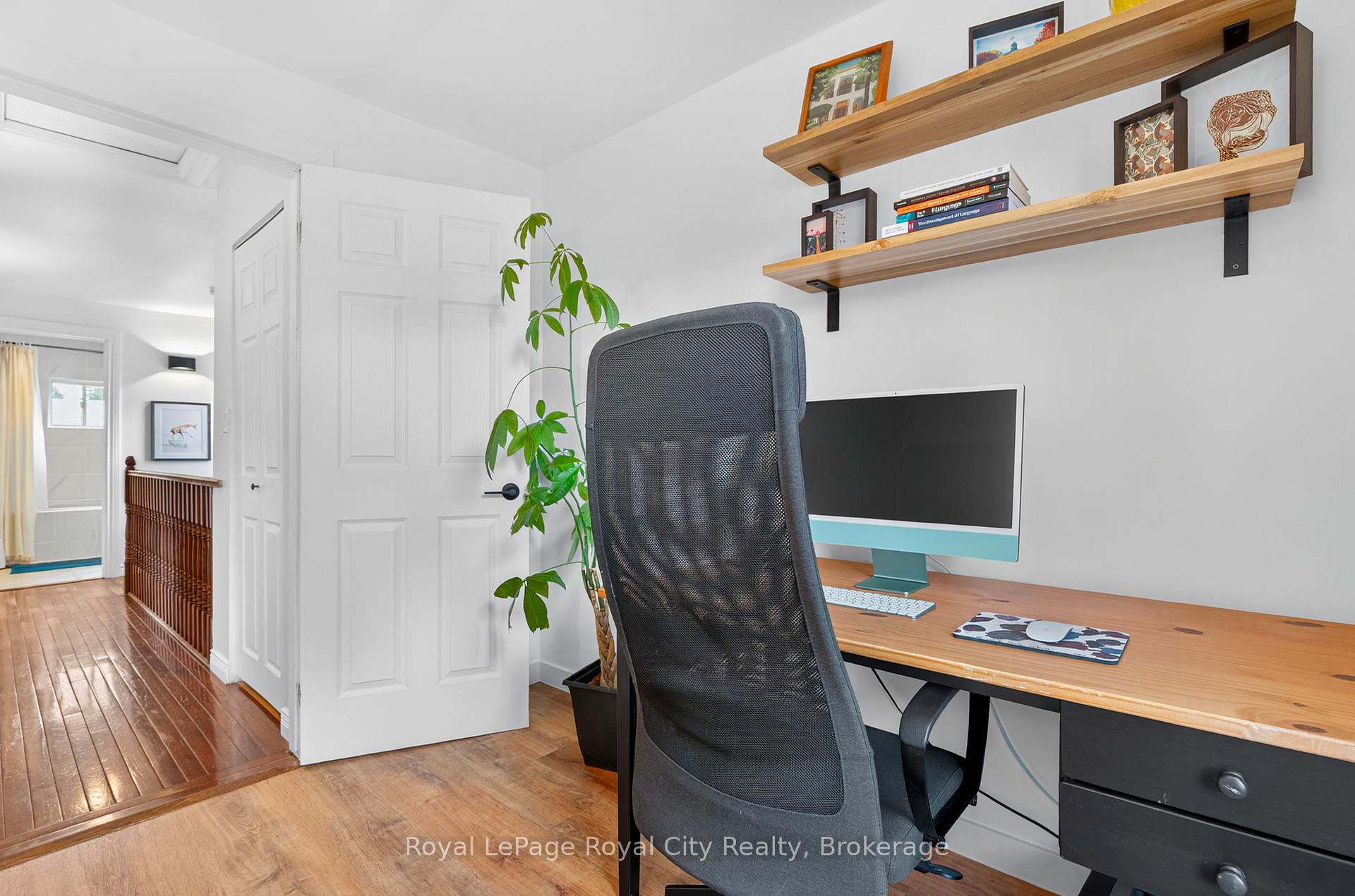 Photo 25 of 37 Lawrence Avenue, Guelph, St. Patrick's Ward — HOMEH