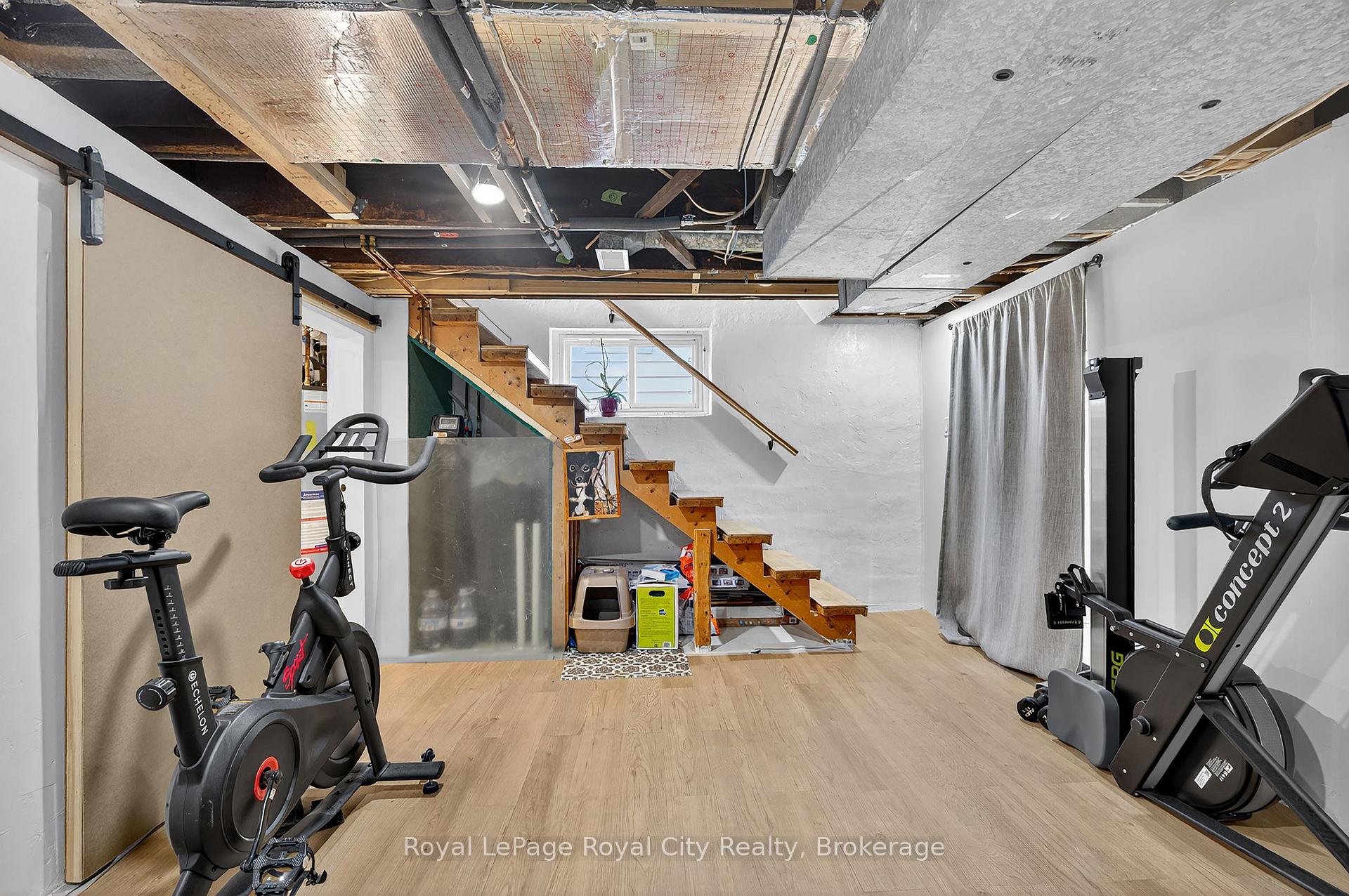 Photo 28 of 37 Lawrence Avenue, Guelph, St. Patrick's Ward — HOMEH
