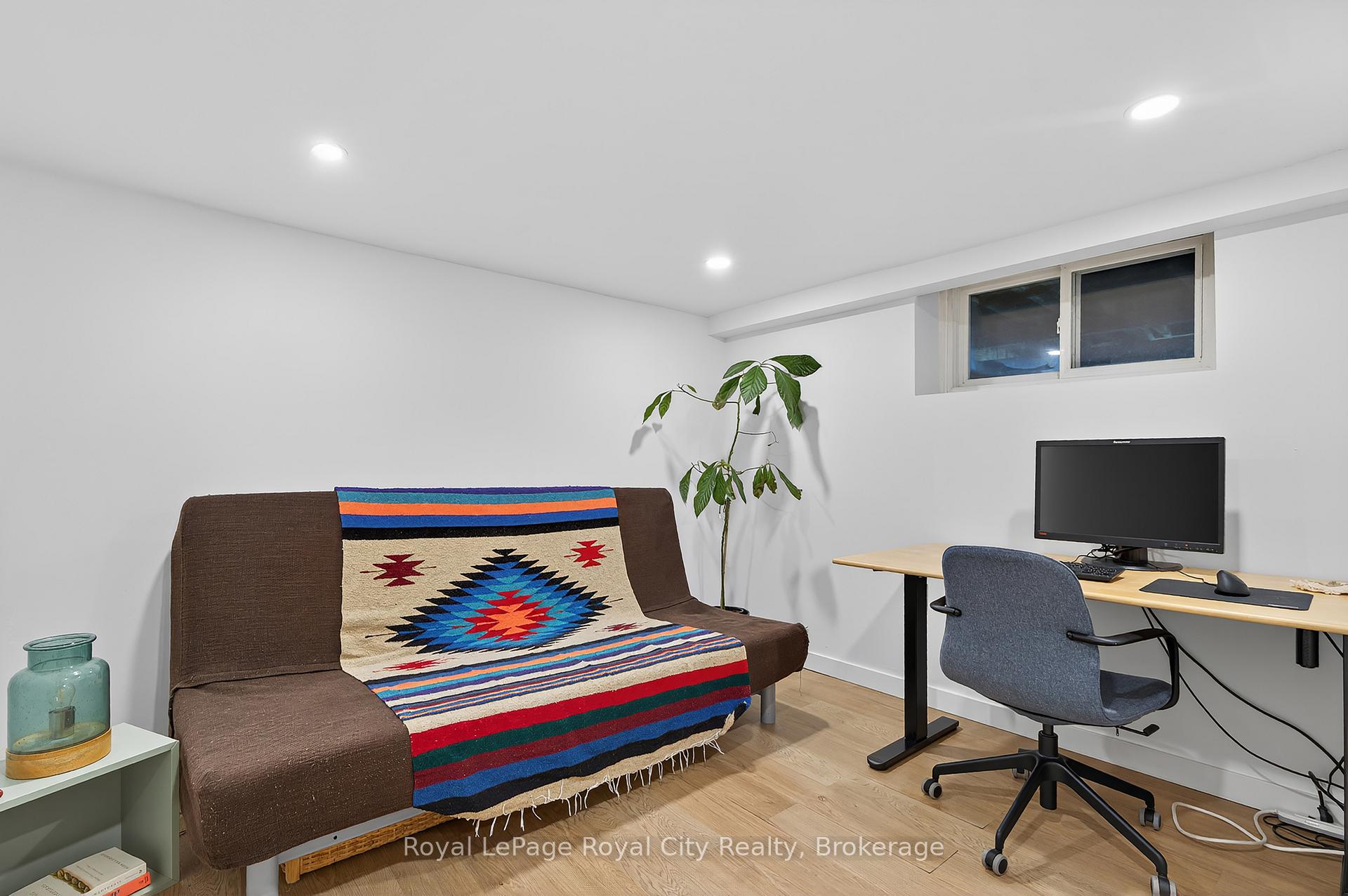 Photo 29 of 37 Lawrence Avenue, Guelph, St. Patrick's Ward — HOMEH