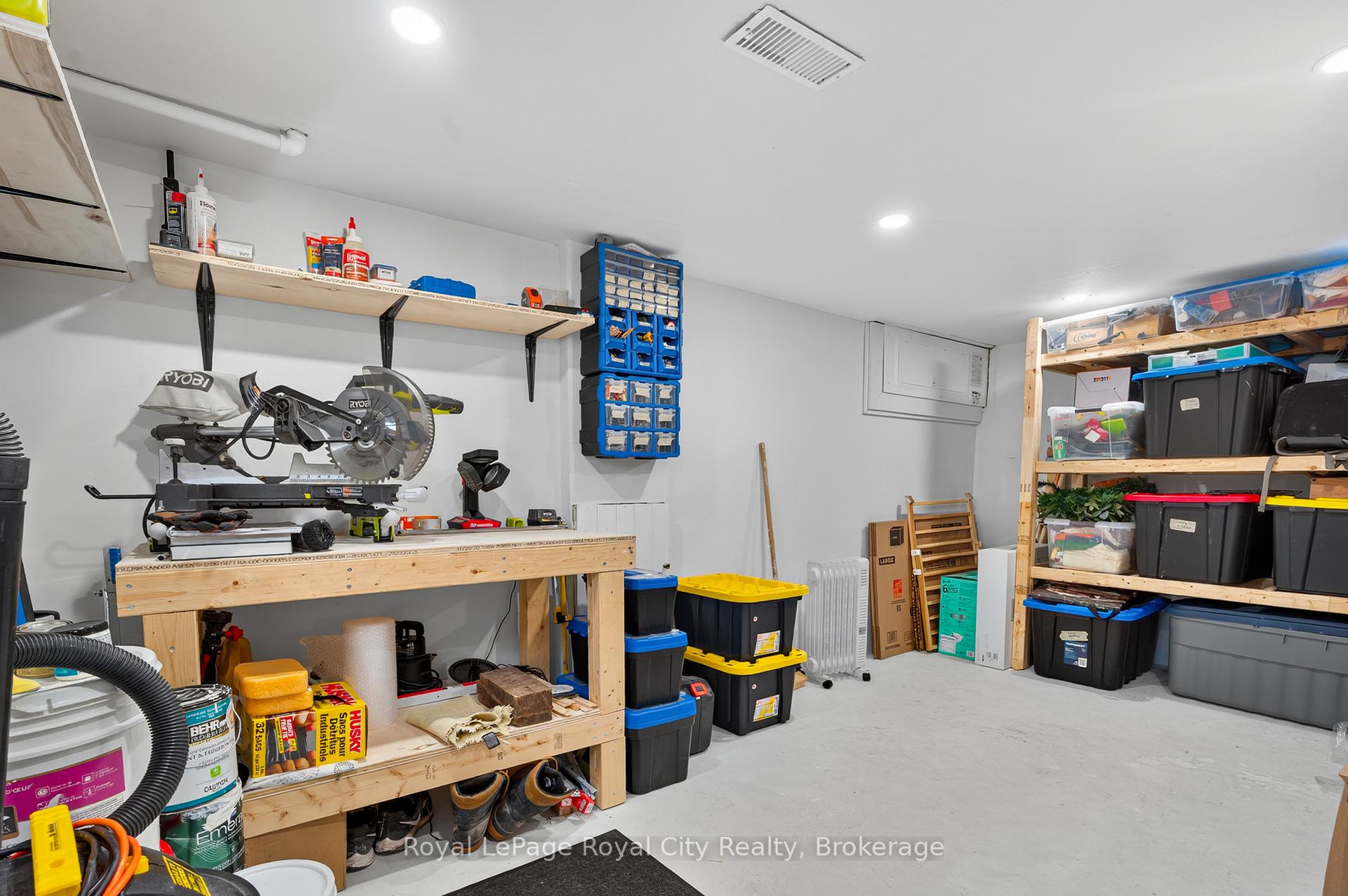 Photo 32 of 37 Lawrence Avenue, Guelph, St. Patrick's Ward — HOMEH