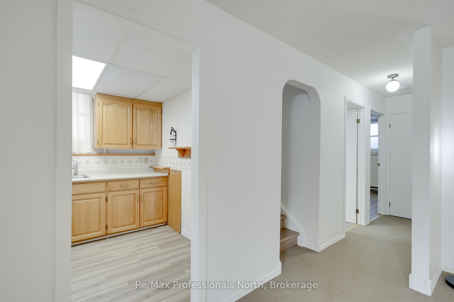 Photo 9 of 260 Peter Street, Gravenhurst, Muskoka (S) — HOMEH