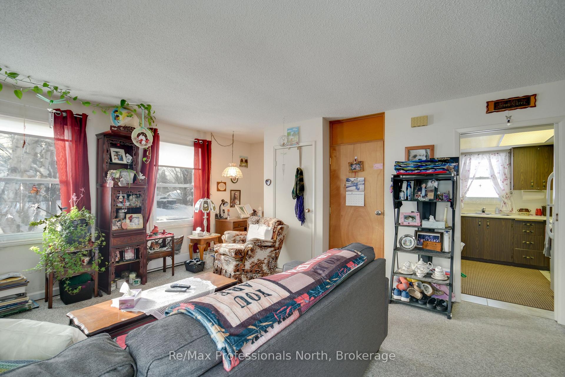 Photo 15 of 260 Peter Street, Gravenhurst, Muskoka (S) — HOMEH