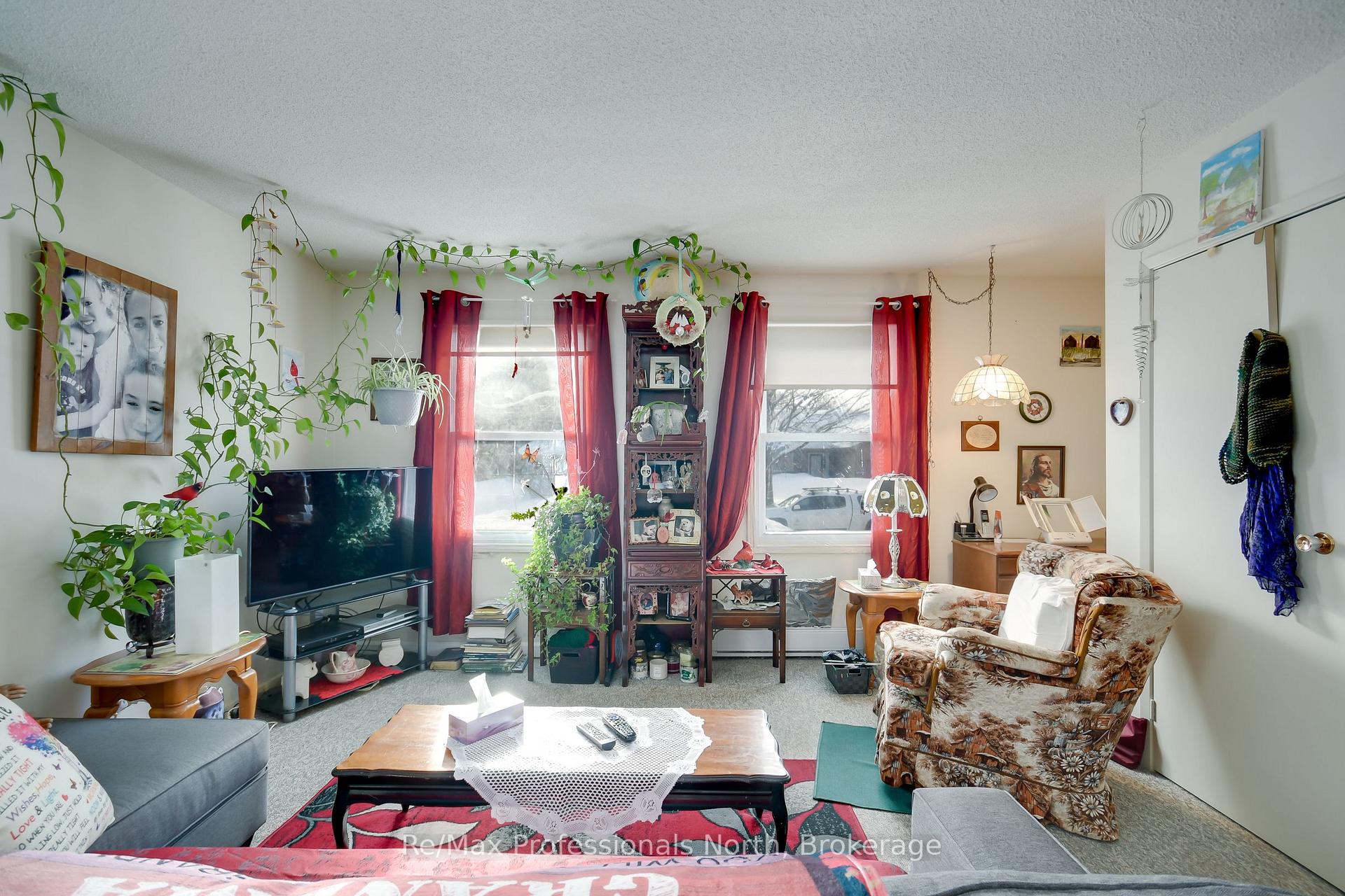 Photo 16 of 260 Peter Street, Gravenhurst, Muskoka (S) — HOMEH