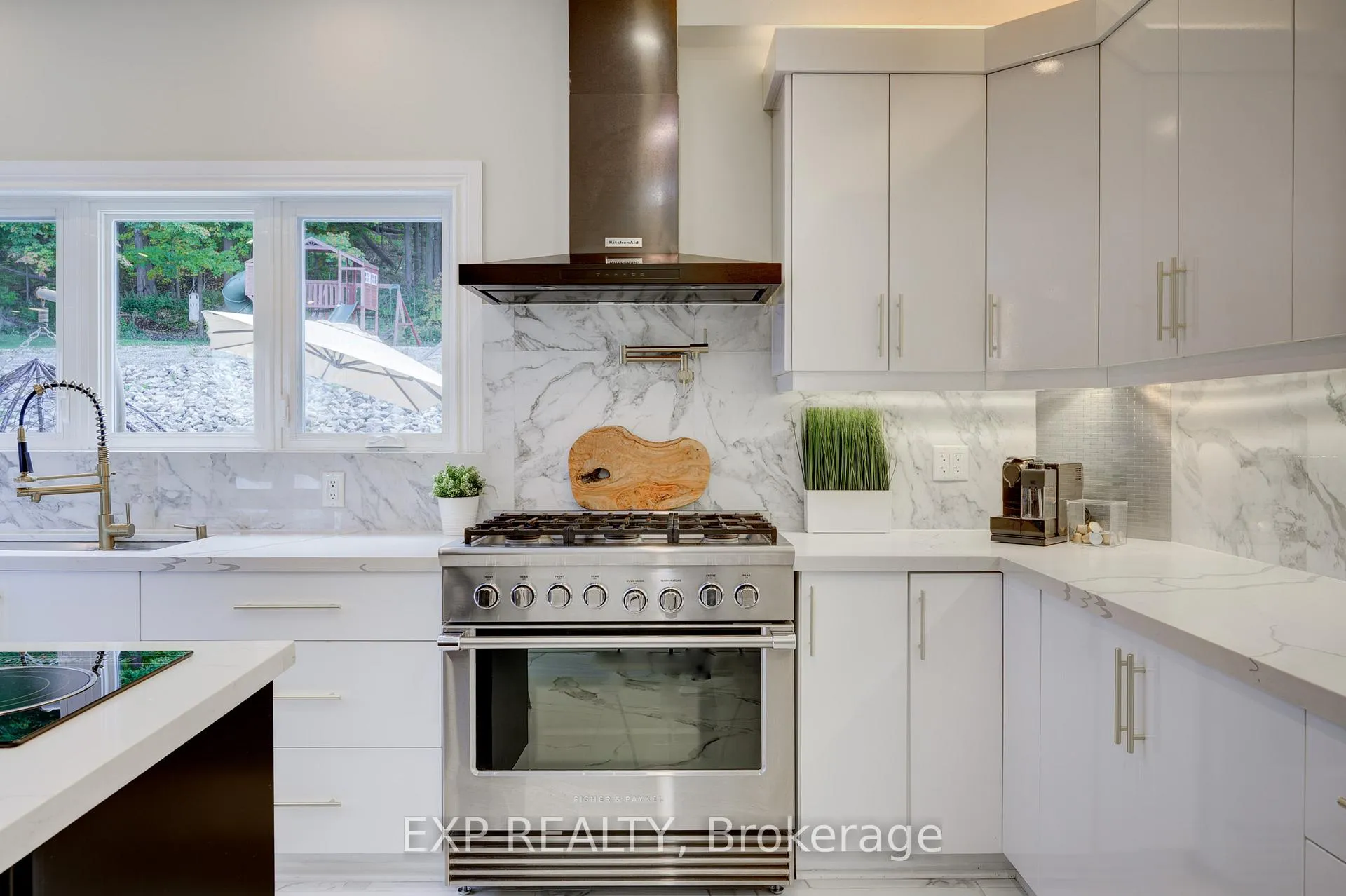 Photo 14 of Unit B, 237 Main Street, Grimsby, Grimsby West — HOMEH